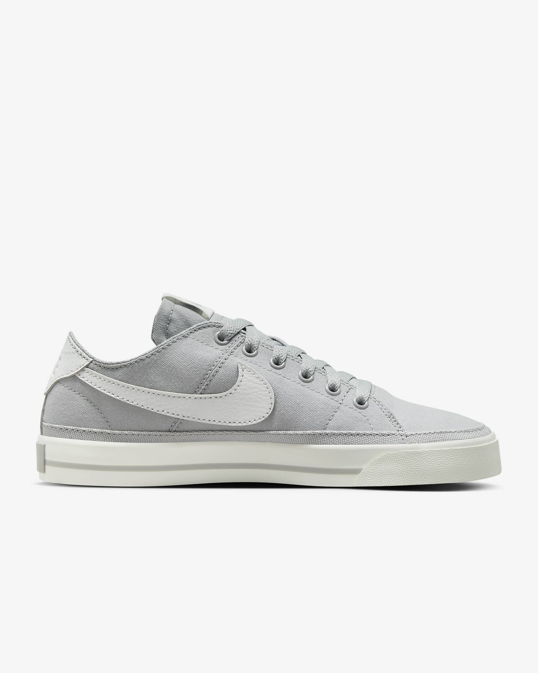 Nikecourt Legacy Canvas Women's Shoes. Nike In