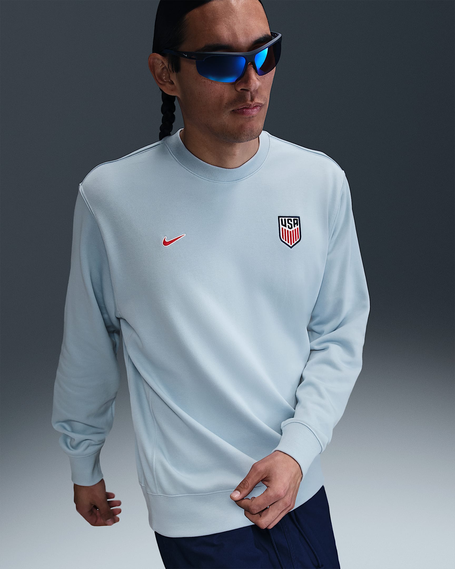 Sudadera de futbol Nike de French Terry de cuello redondo para hombre USA Club - Azul militar claro/Rojo reto