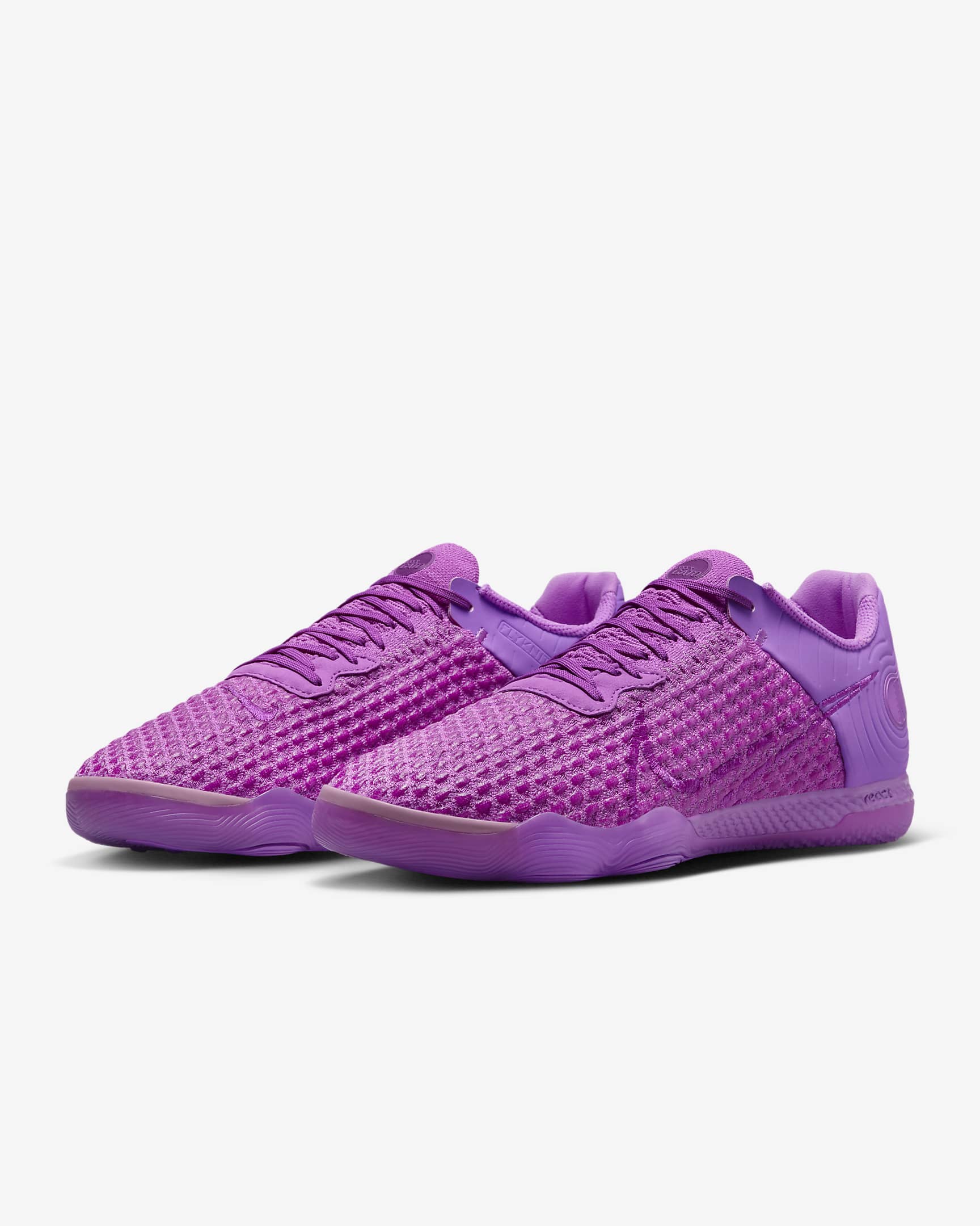 Tacos de fútbol low para cancha cubierta Nike React Gato - Sueño fucsia/Flor de lila