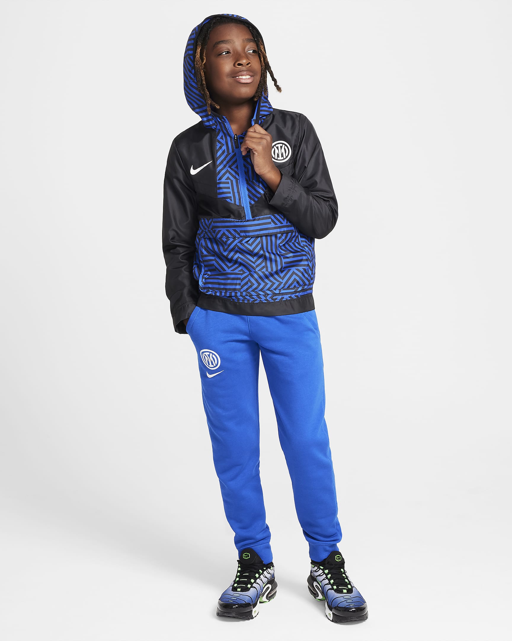 Kurtka piłkarska typu anorak dla dużych dzieci (chłopców) Nike Inter Mediolan Amplify Windrunner (wersja domowa) - Czerń/Lyon Blue/Biel