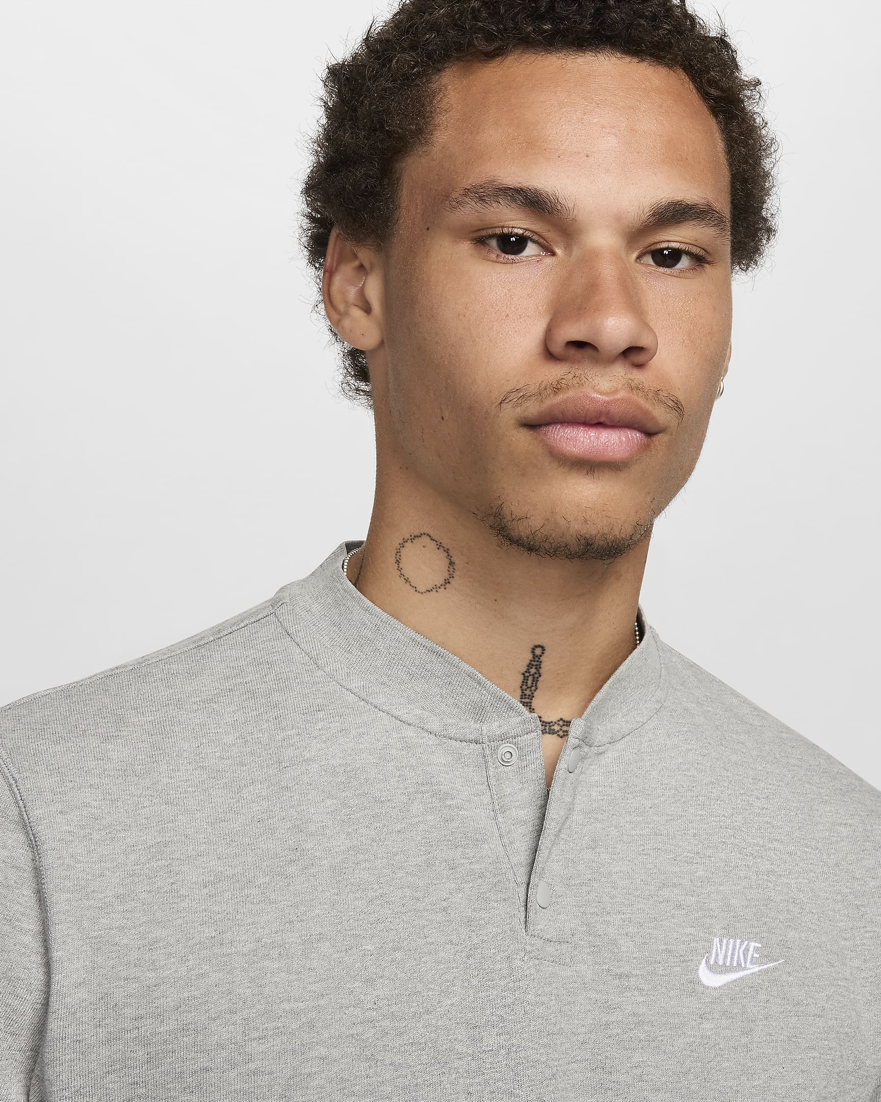 Henley de manga larga para hombre Nike Club - Gris oscuro jaspeado/Gris humo claro/Blanco