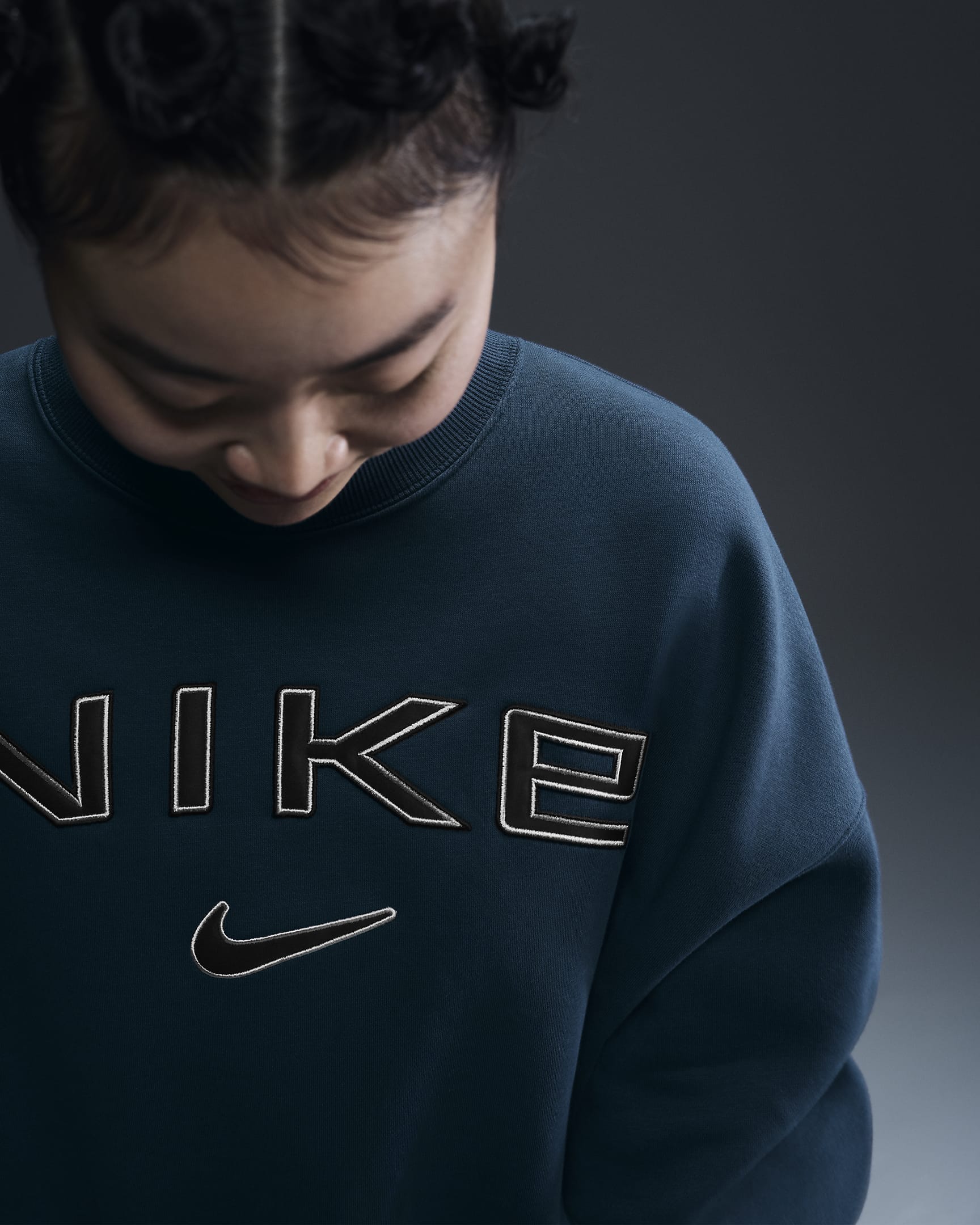 Nike Sportswear Phoenix Fleece Over-Oversized Rundhals-Sweatshirt mit Logo für Damen - Armory Navy/Photon Dust/Schwarz