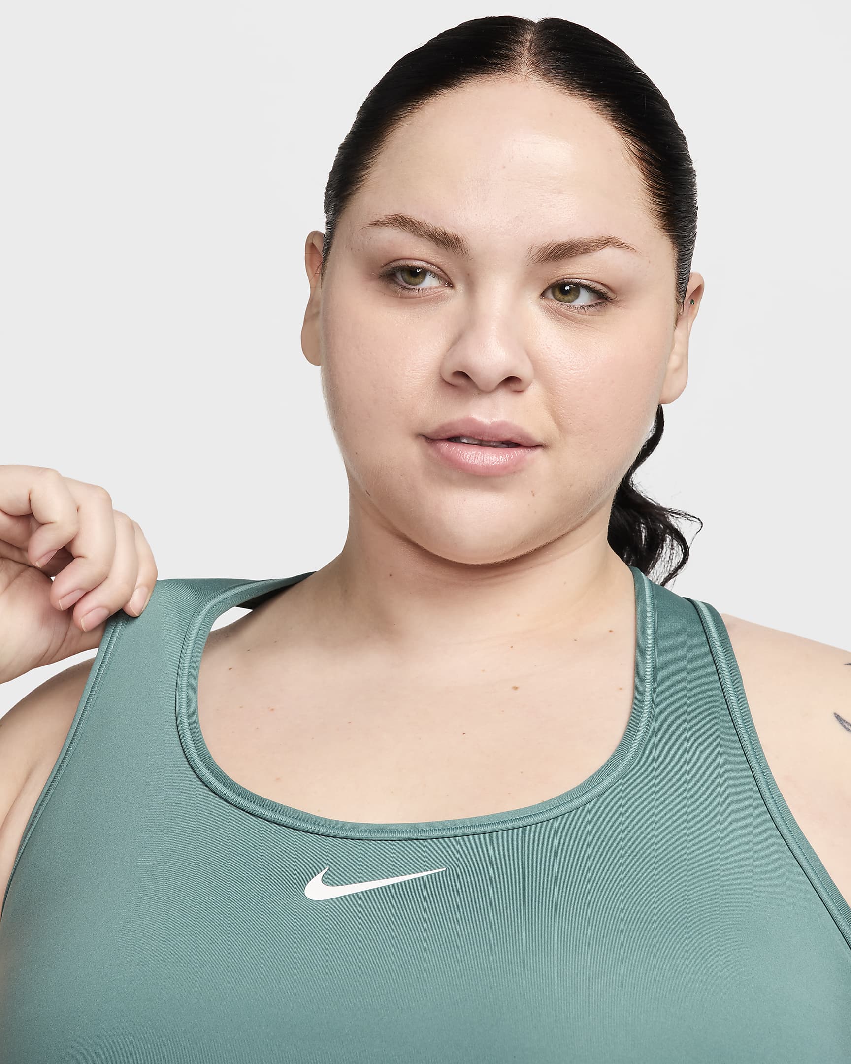 Nike Swoosh Medium Support Women's Padded Sports Bra (Plus Size) - Bicoastal/White