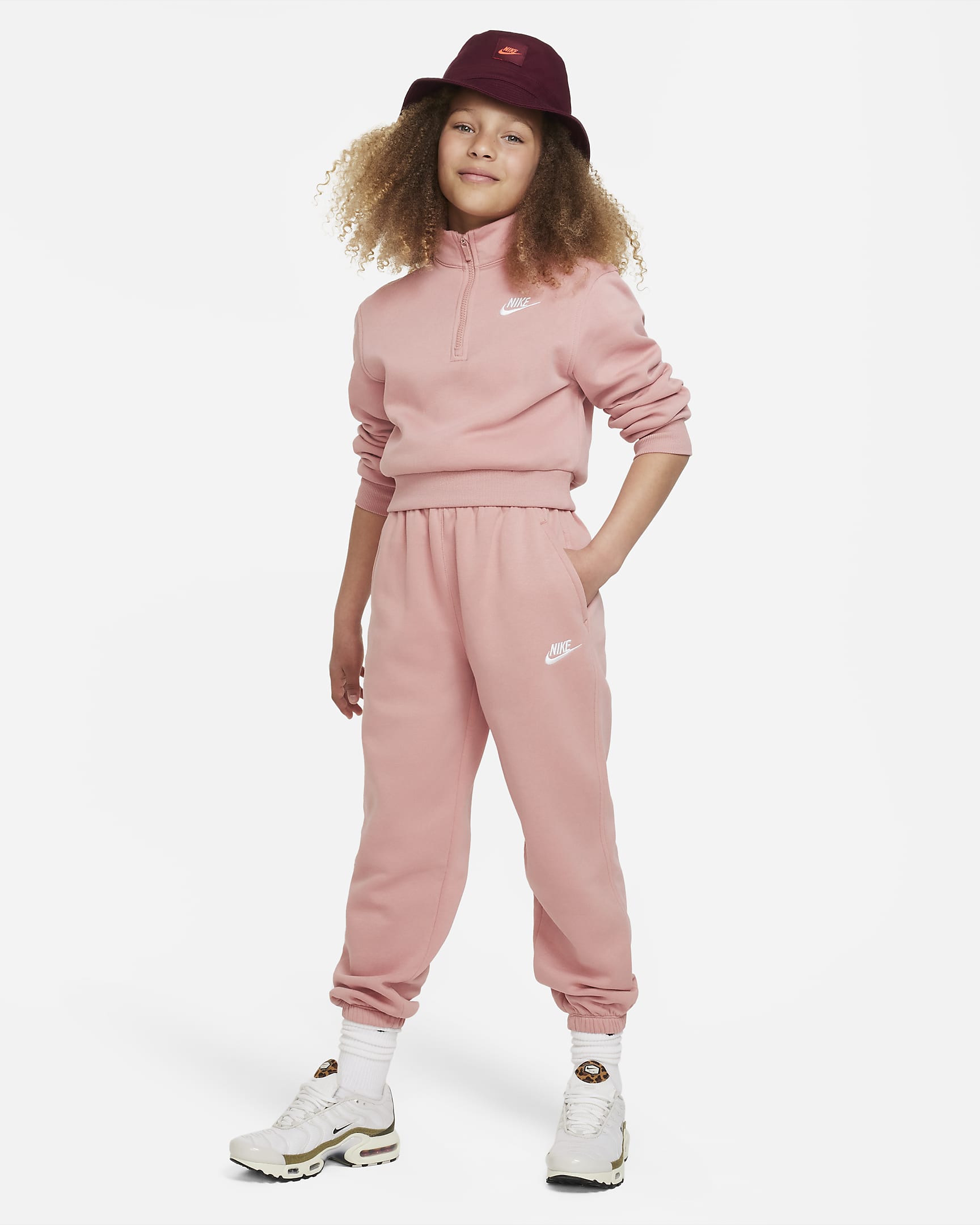 Nike Sportswear Club Fleece Older Kids' (Girls') Loose Trousers. Nike CA