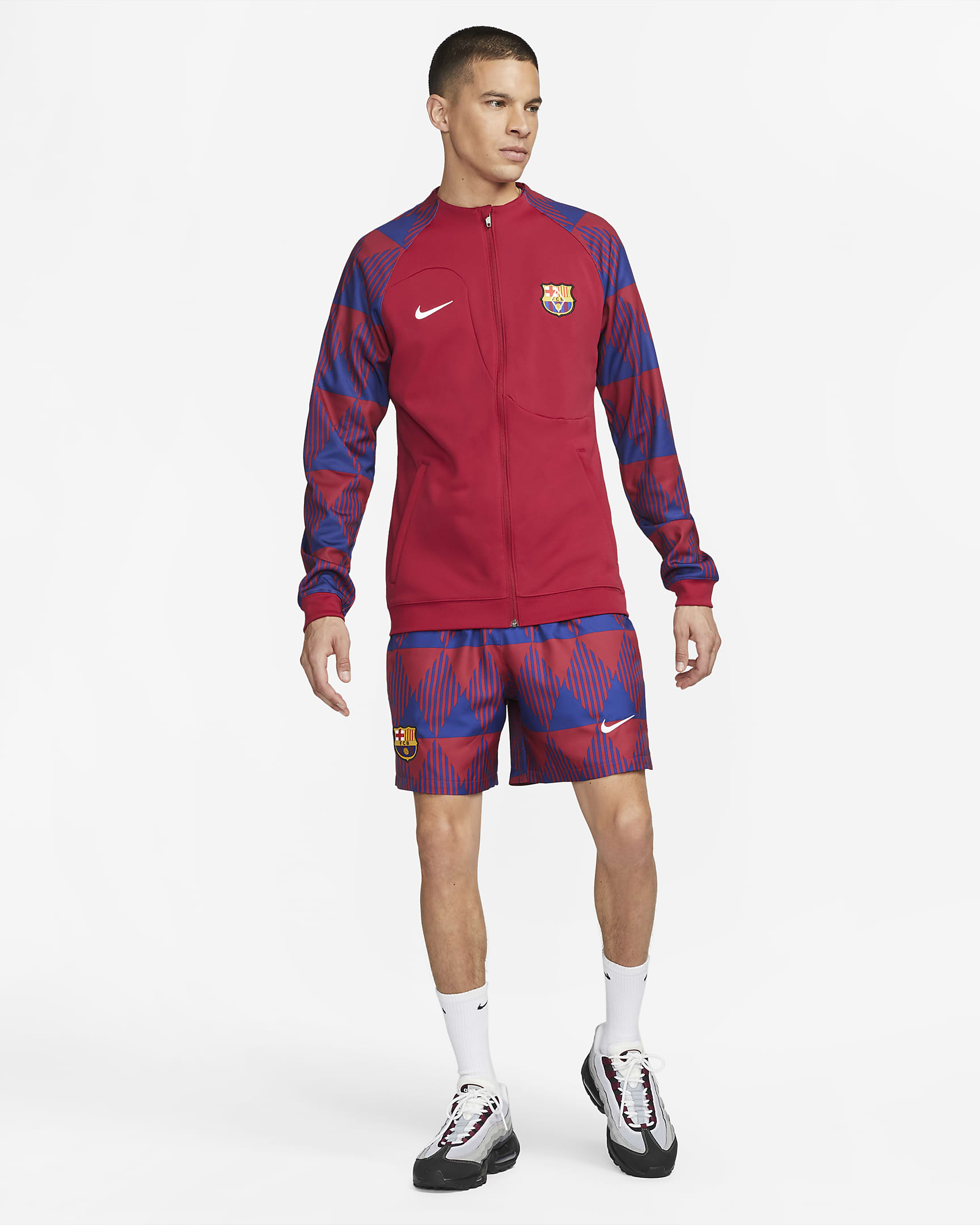 F.C. Barcelona Flow Men's Nike Graphic Football Shorts. Nike UK
