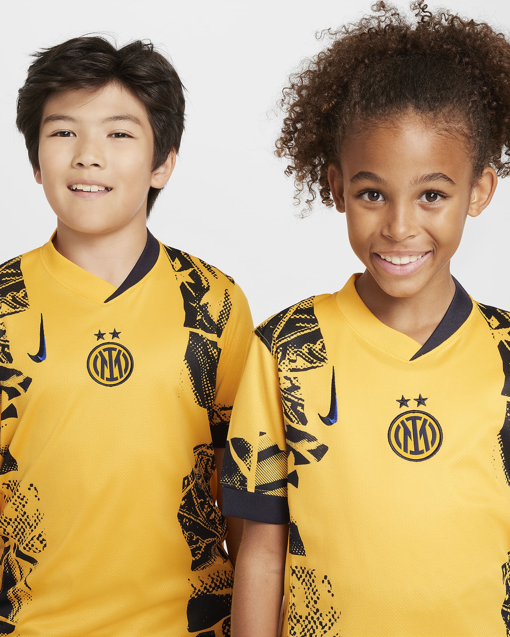 Inter Milan 2024/25 Stadium Third Older Kids' Nike Dri-FIT Football Replica Shirt - University Gold/Blackened Blue/University Gold/Lyon Blue