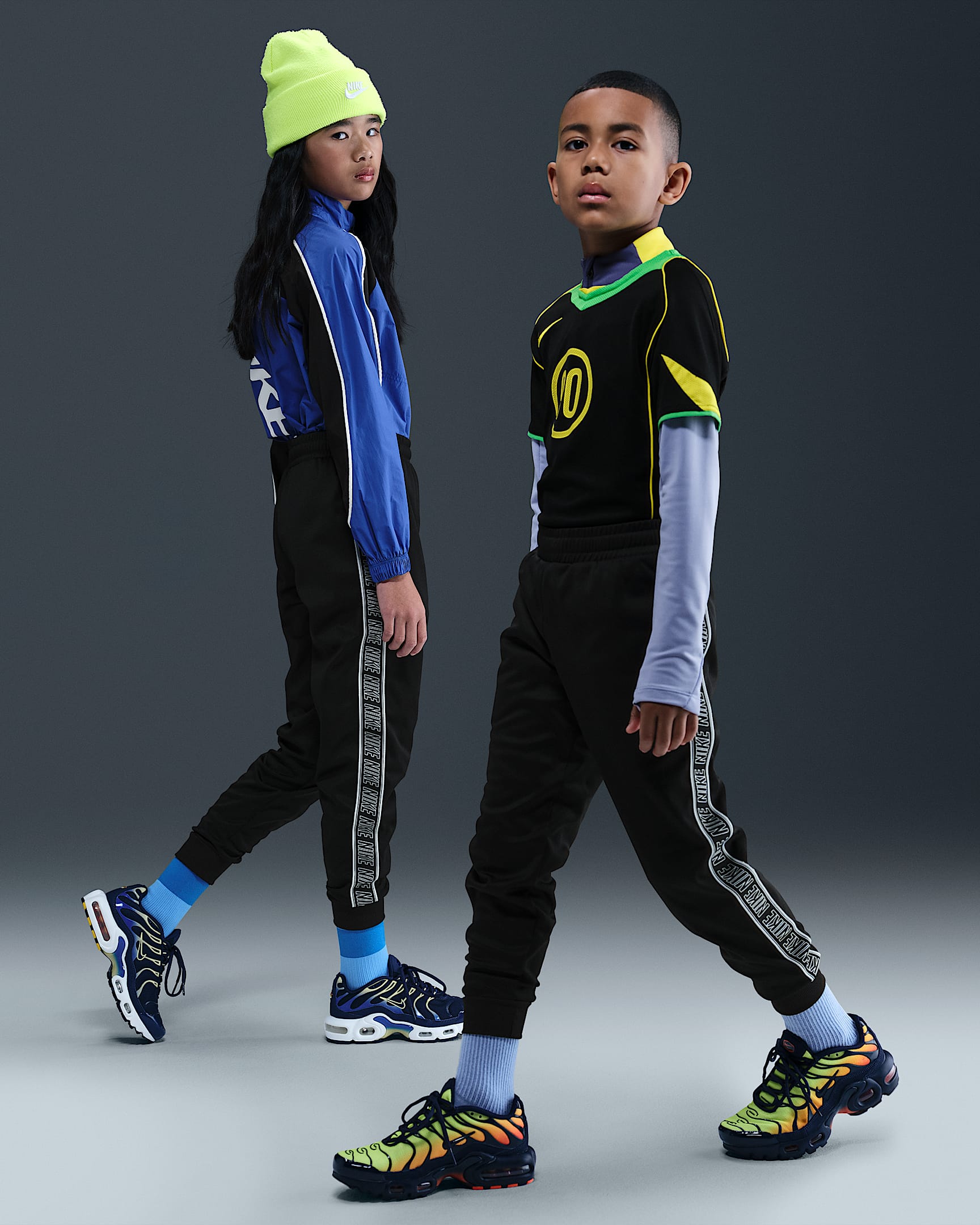 Nike Sportswear Club Big Kids' Dri-FIT Joggers - Black/Black/Black/White