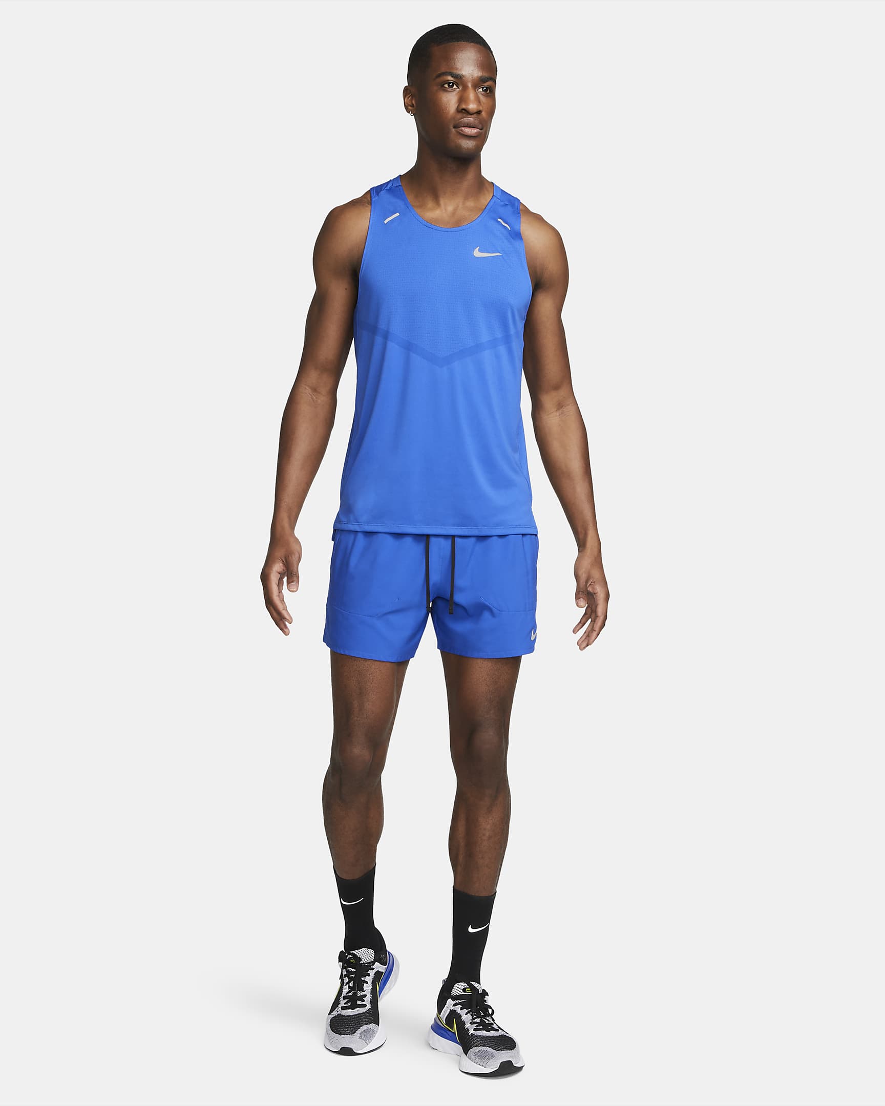 Shorts da running 13 cm con slip foderati Dri-FIT Nike Stride – Uomo - Game Royal/Nero