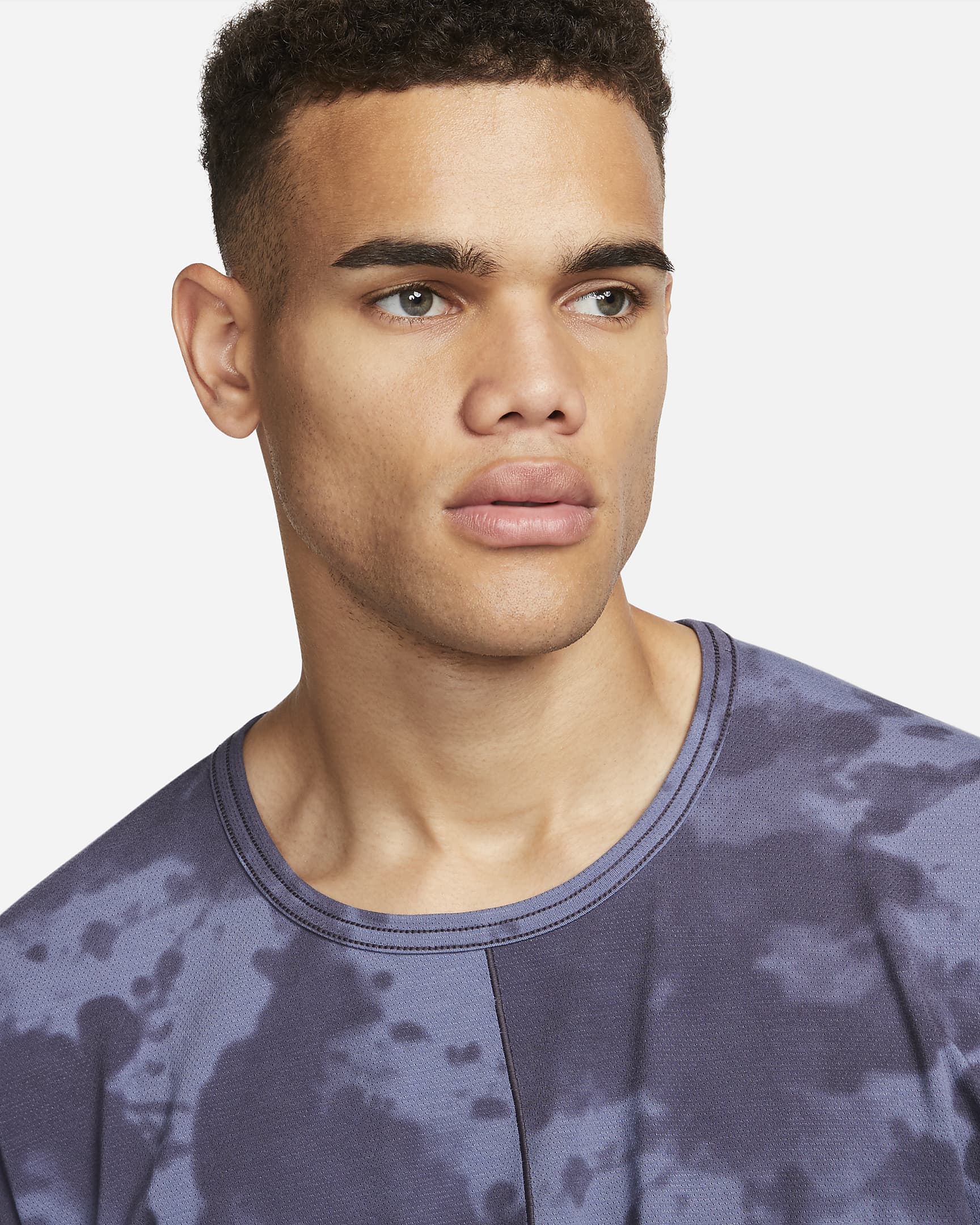 Nike DriFIT Men's AllOver Print ShortSleeve Yoga Top. Nike UK