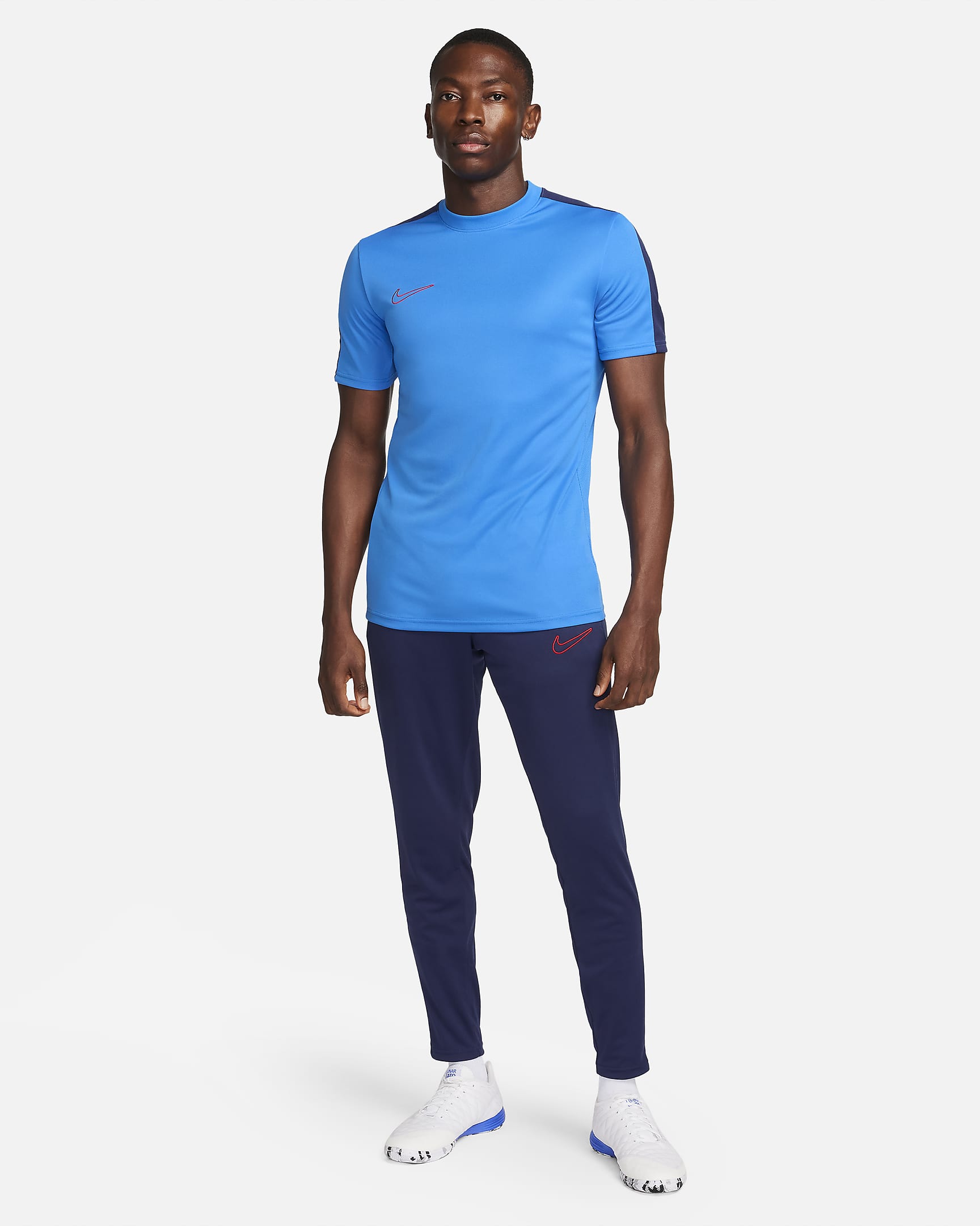 Nike Academy Men's Dri-FIT Short-Sleeve Football Top. Nike UK