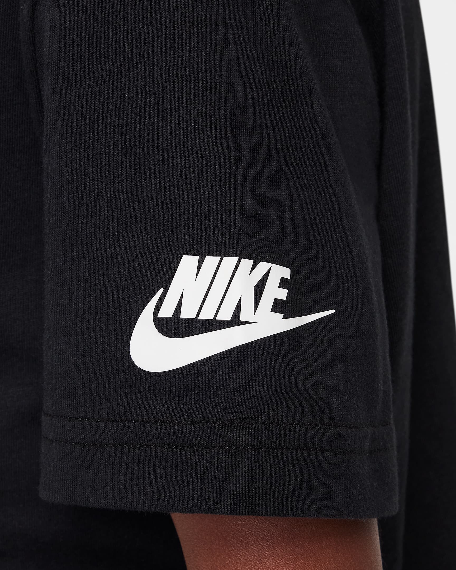 Nike Metallic Futura T-Shirt für jüngere Kinder - Schwarz