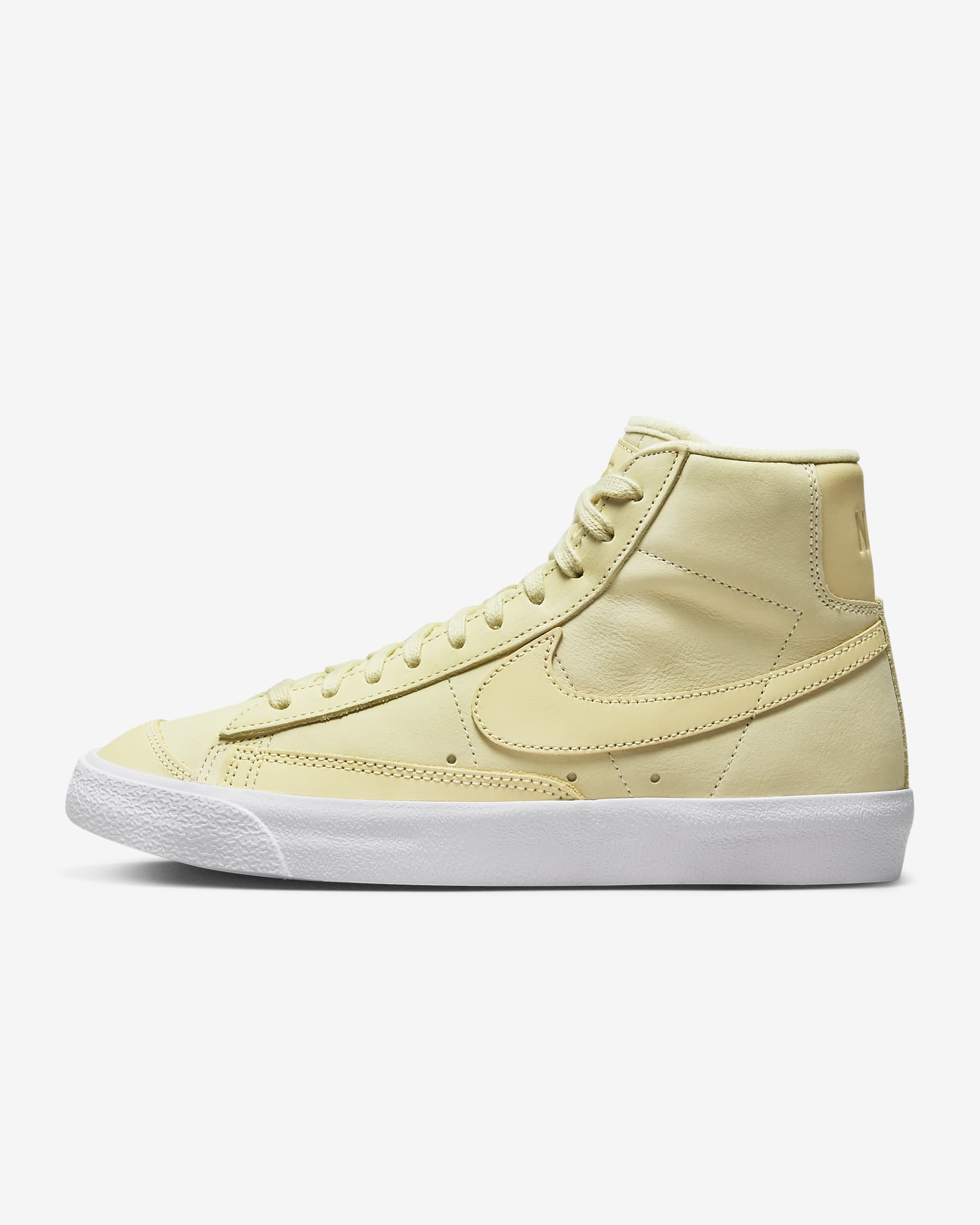 Nike Blazer Mid Premium Women's Shoes. Nike IL