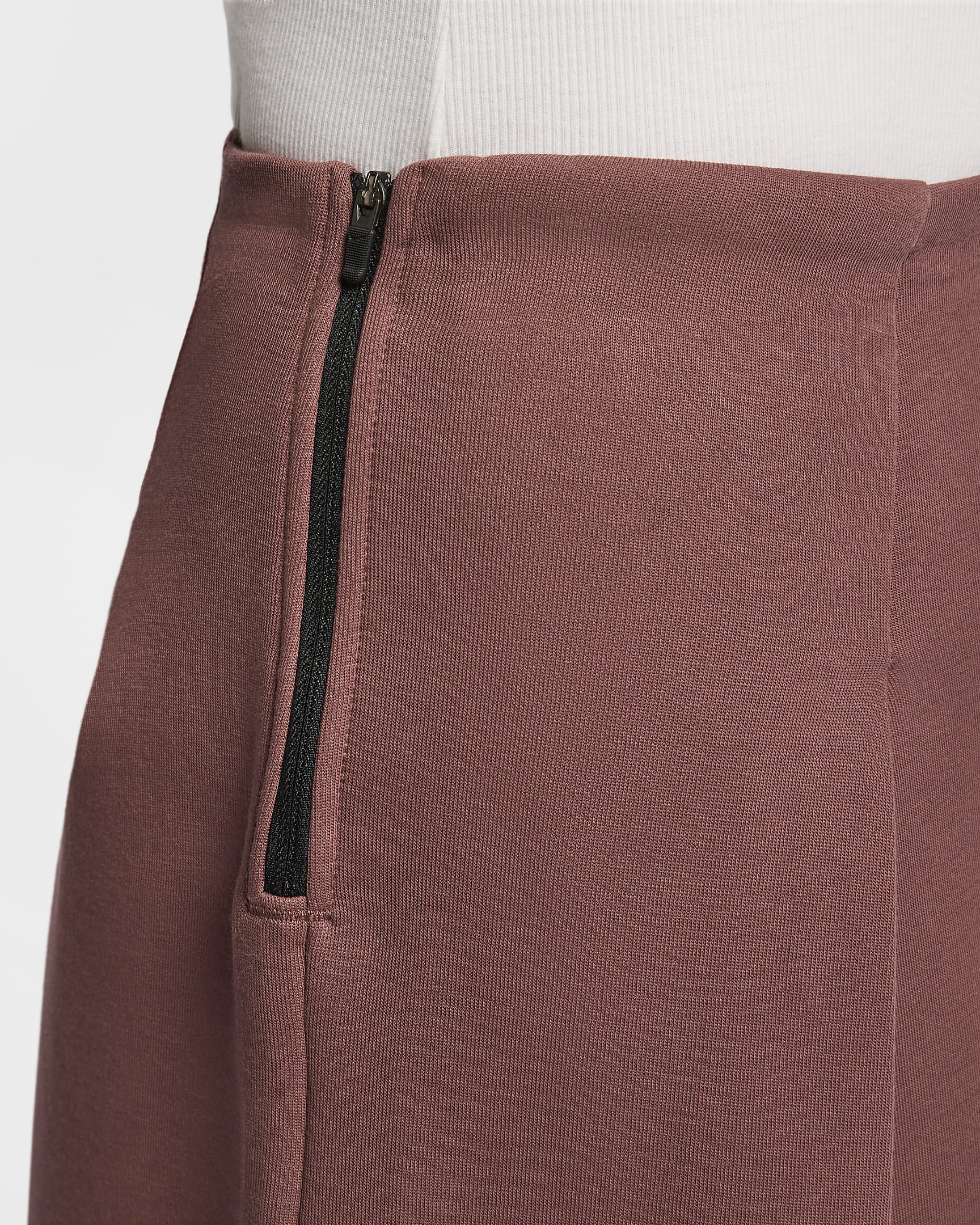 Nike Sportswear Tech Fleece Women's High-Waisted Pleated Trousers - Red Sepia/Black