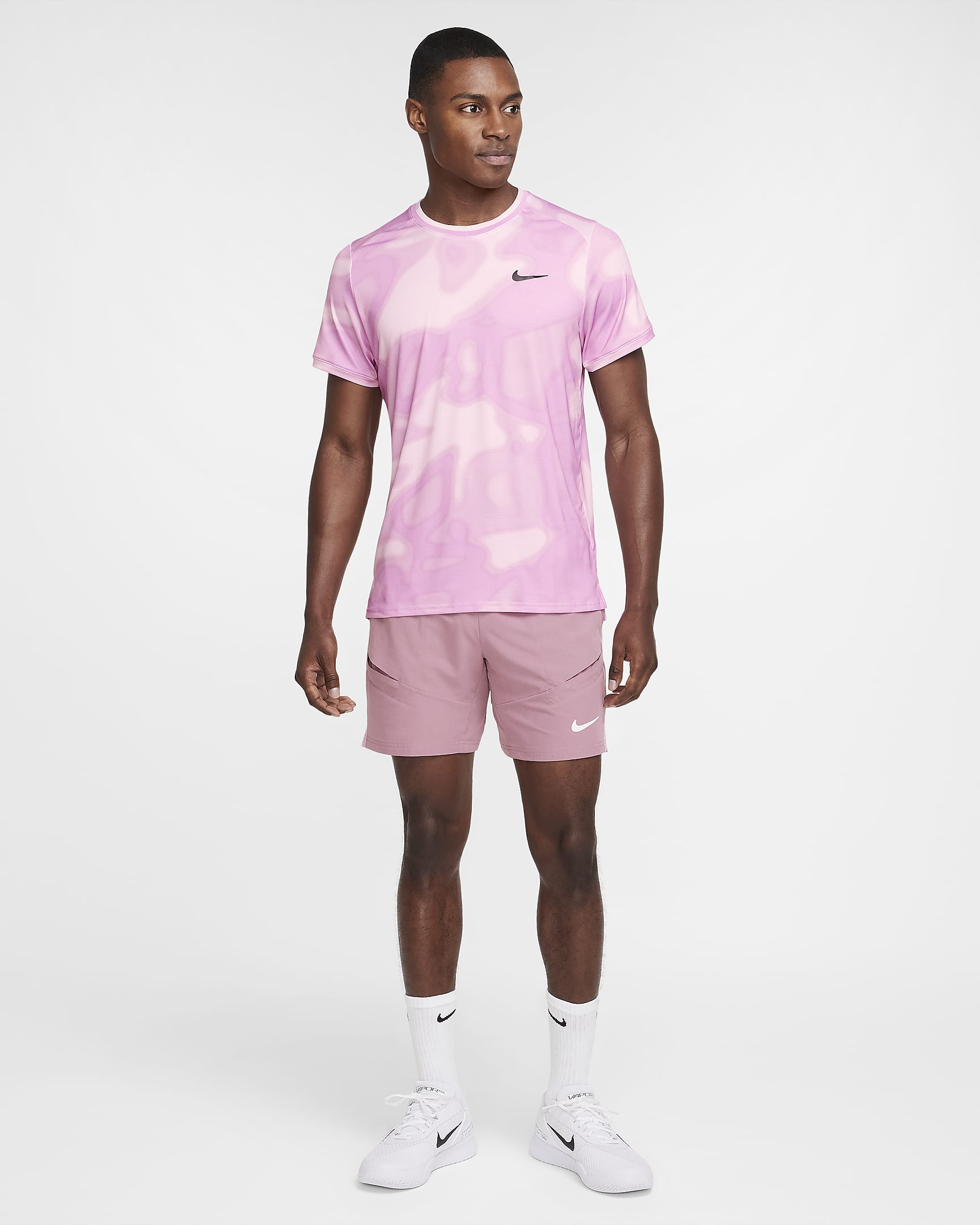 NikeCourt Advantage Dri-FIT-Tennisoberteil für Herren - Beyond Pink/Schwarz