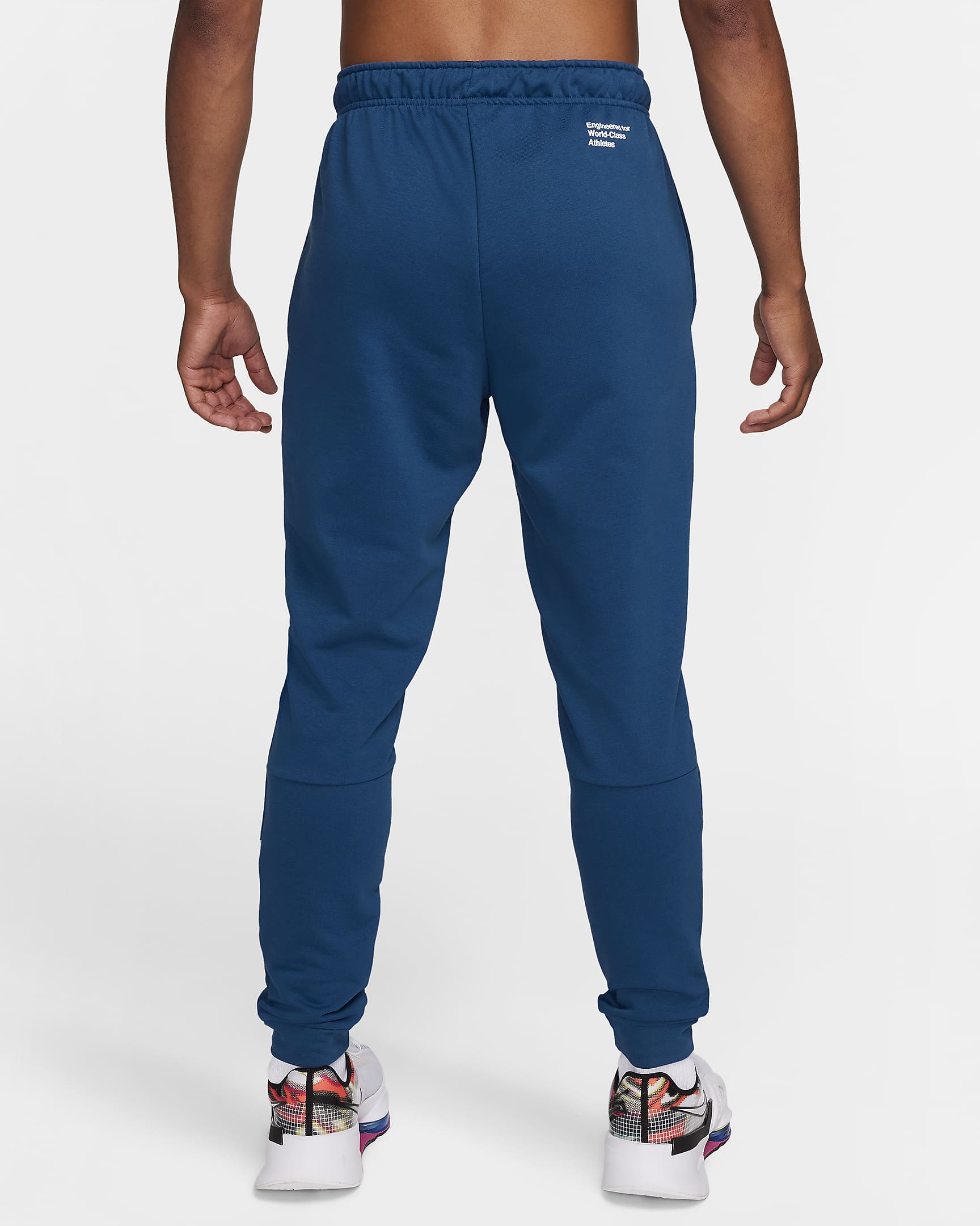 Nike Dri-FIT Men's Tapered Fitness Trousers. Nike IE