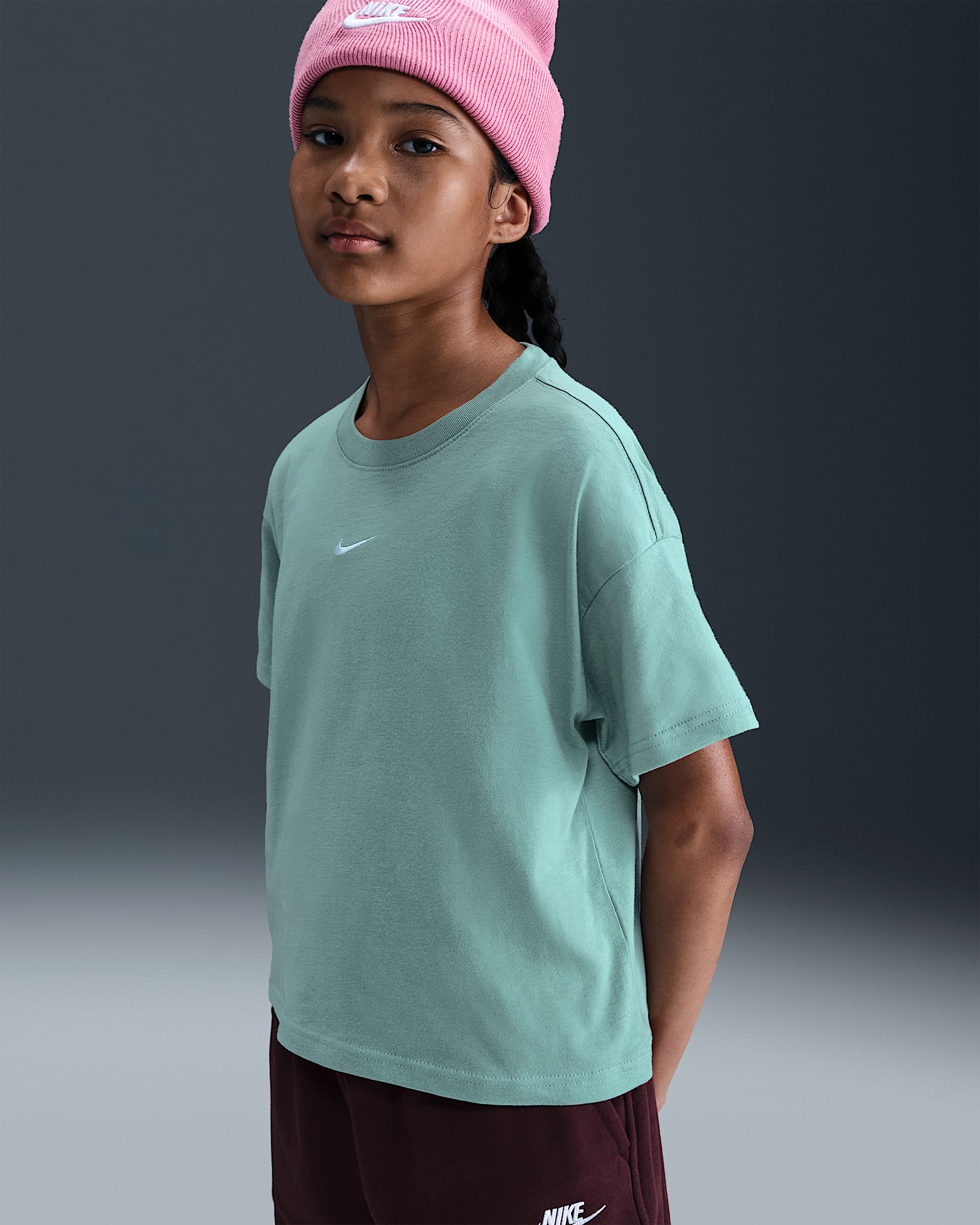 Playera para niña talla grande Nike Sportswear Essential - Cañón