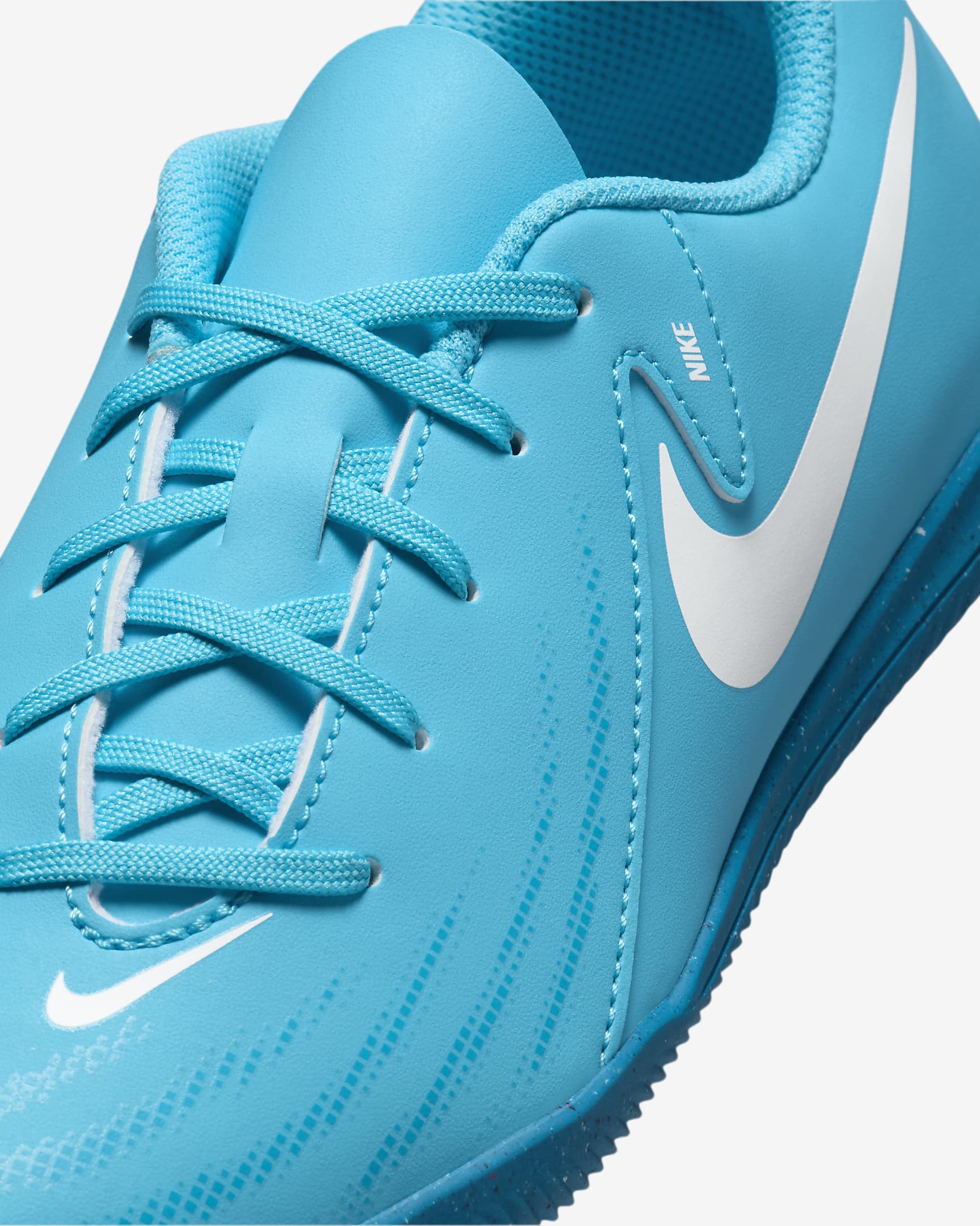 รองเท้าฟุตบอลเด็กเล็ก/เด็กโต IC Nike Jr. Phantom GX 2 Club - Blue Fury/ขาว