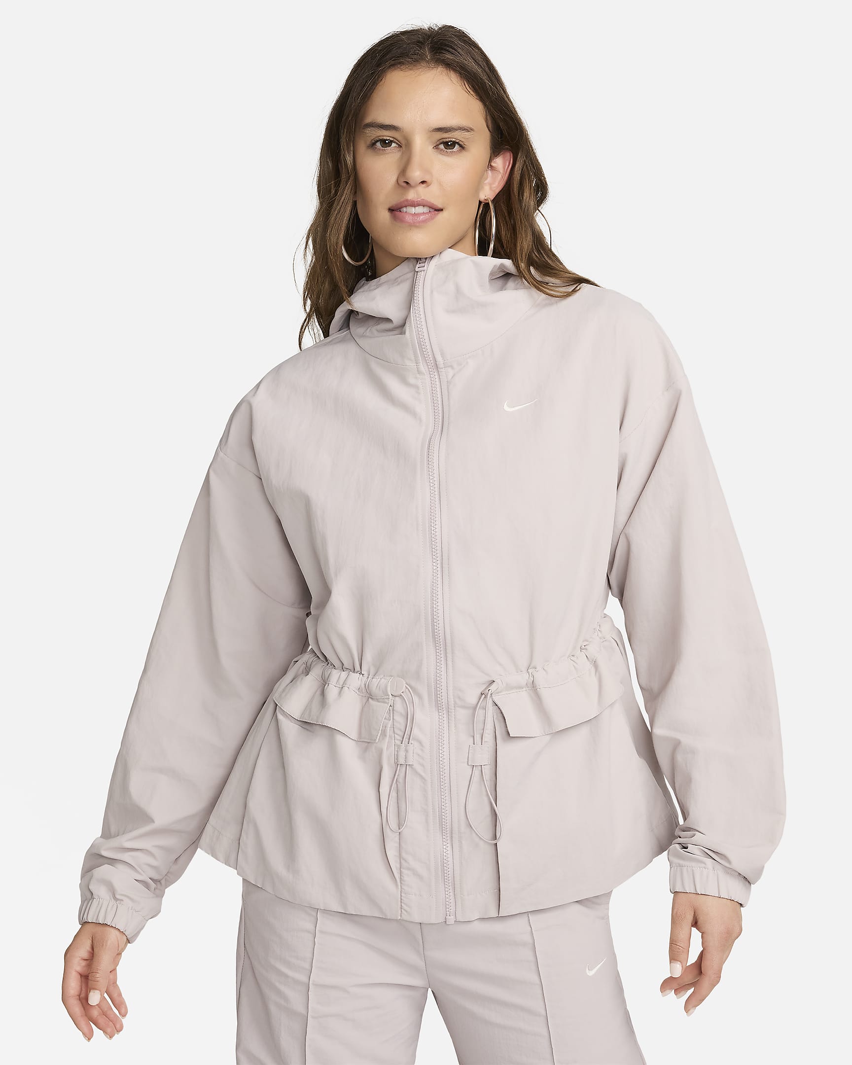 Oversized Nike Sportswear Everything Wovens-jakke med hætte til kvinder - Platinum Violet/Sail