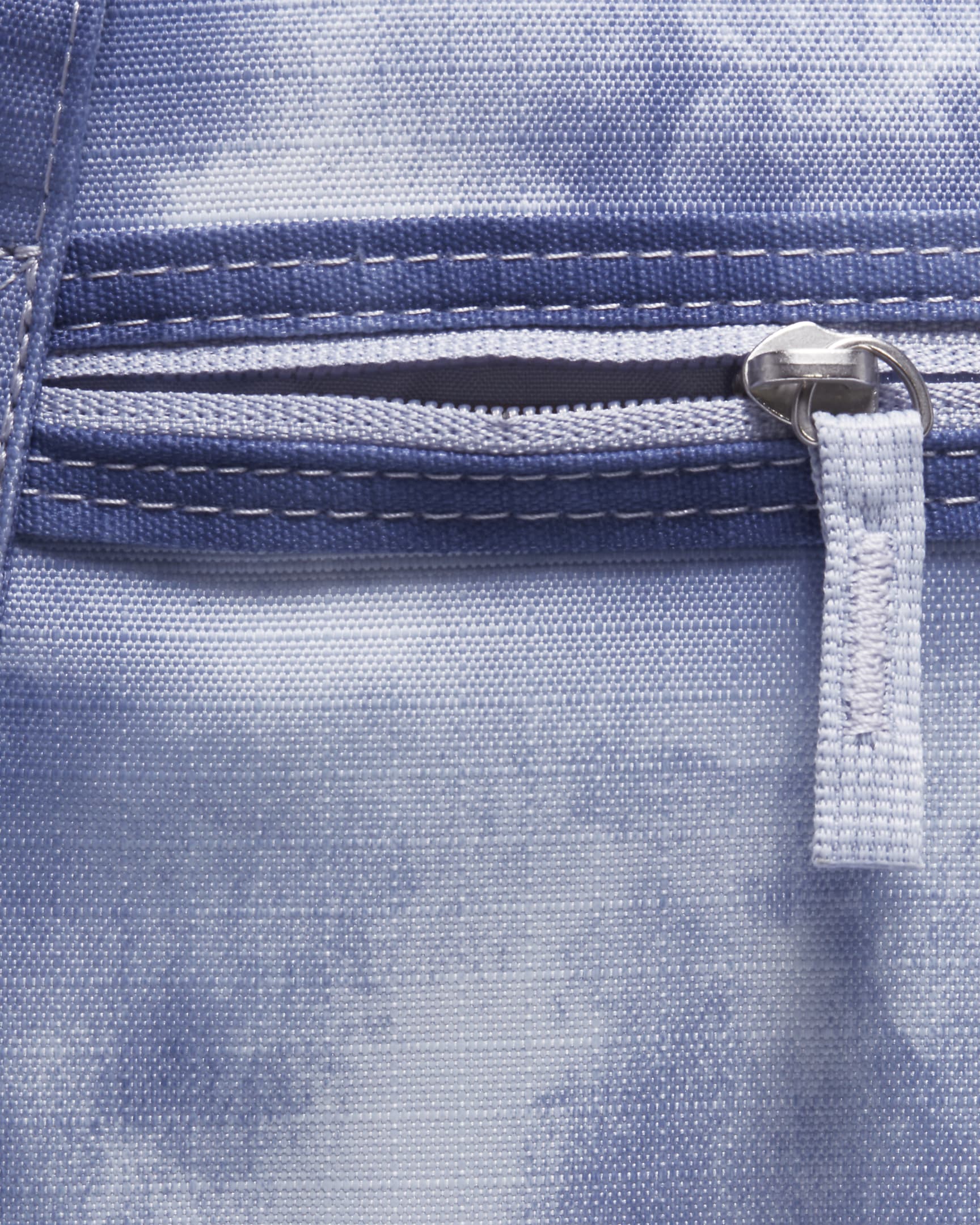 Nike Gym Club Women's Printed Training Duffel Bag. Nike JP