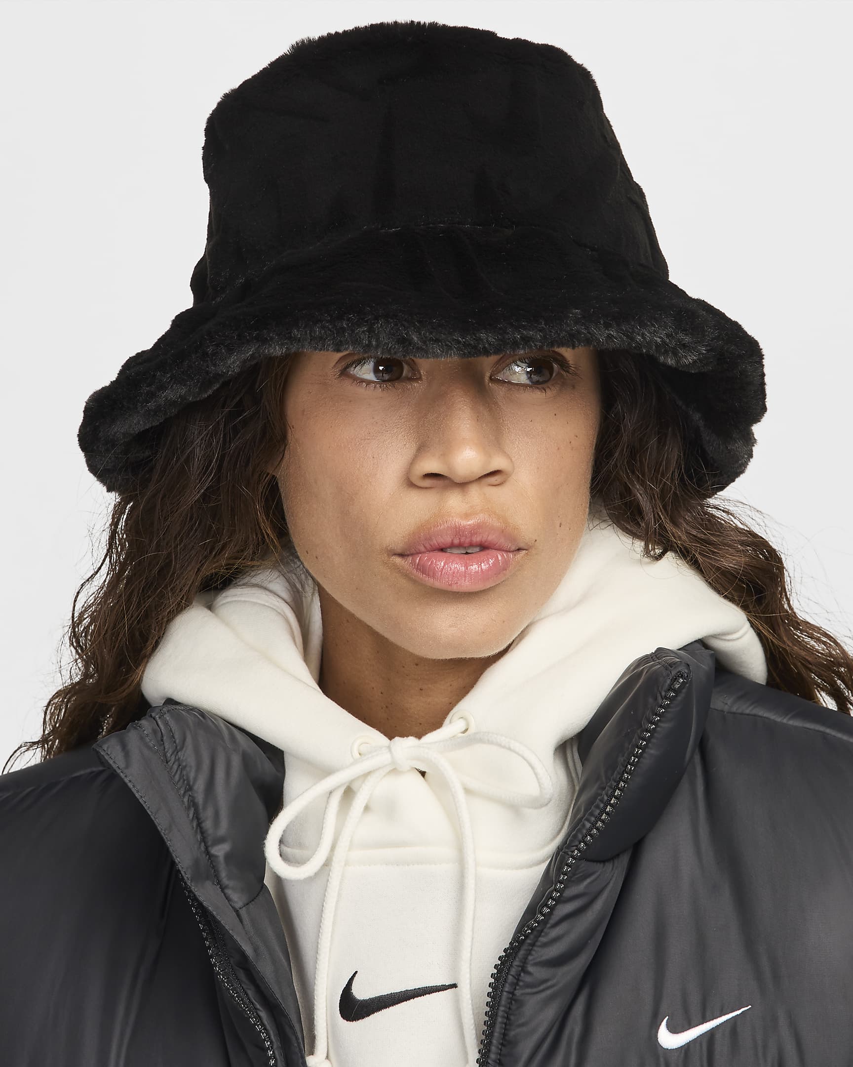 Nike Apex Faux Fur Bucket Hat - Black