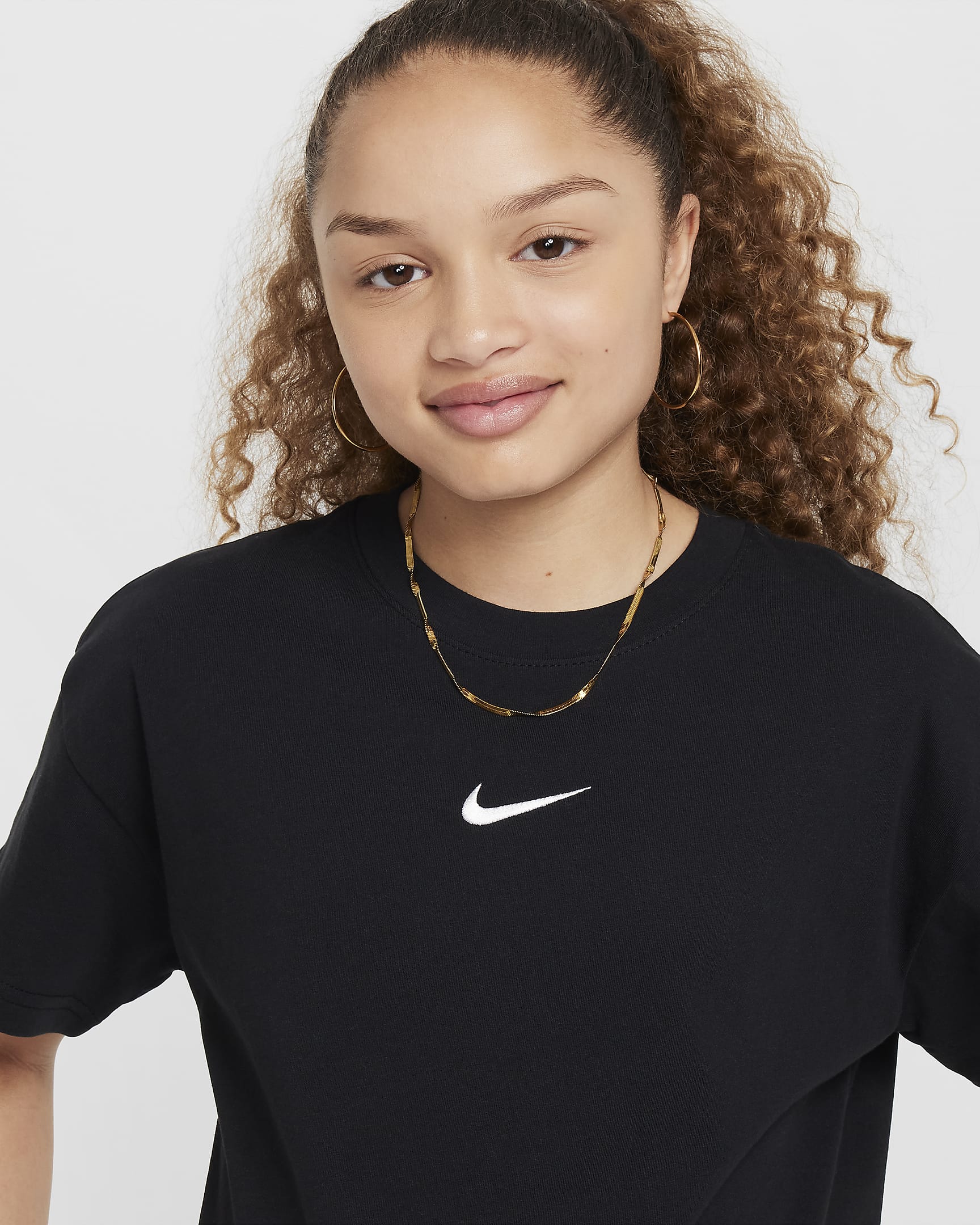 Nike Sportswear Essential Older Kids' (Girls') T-Shirt - Black