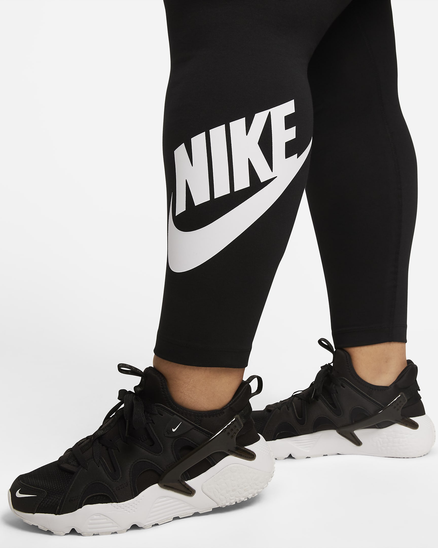 Nike Sportswear Classics Women's High-Waisted Graphic Leggings (Plus Size) - Black/White