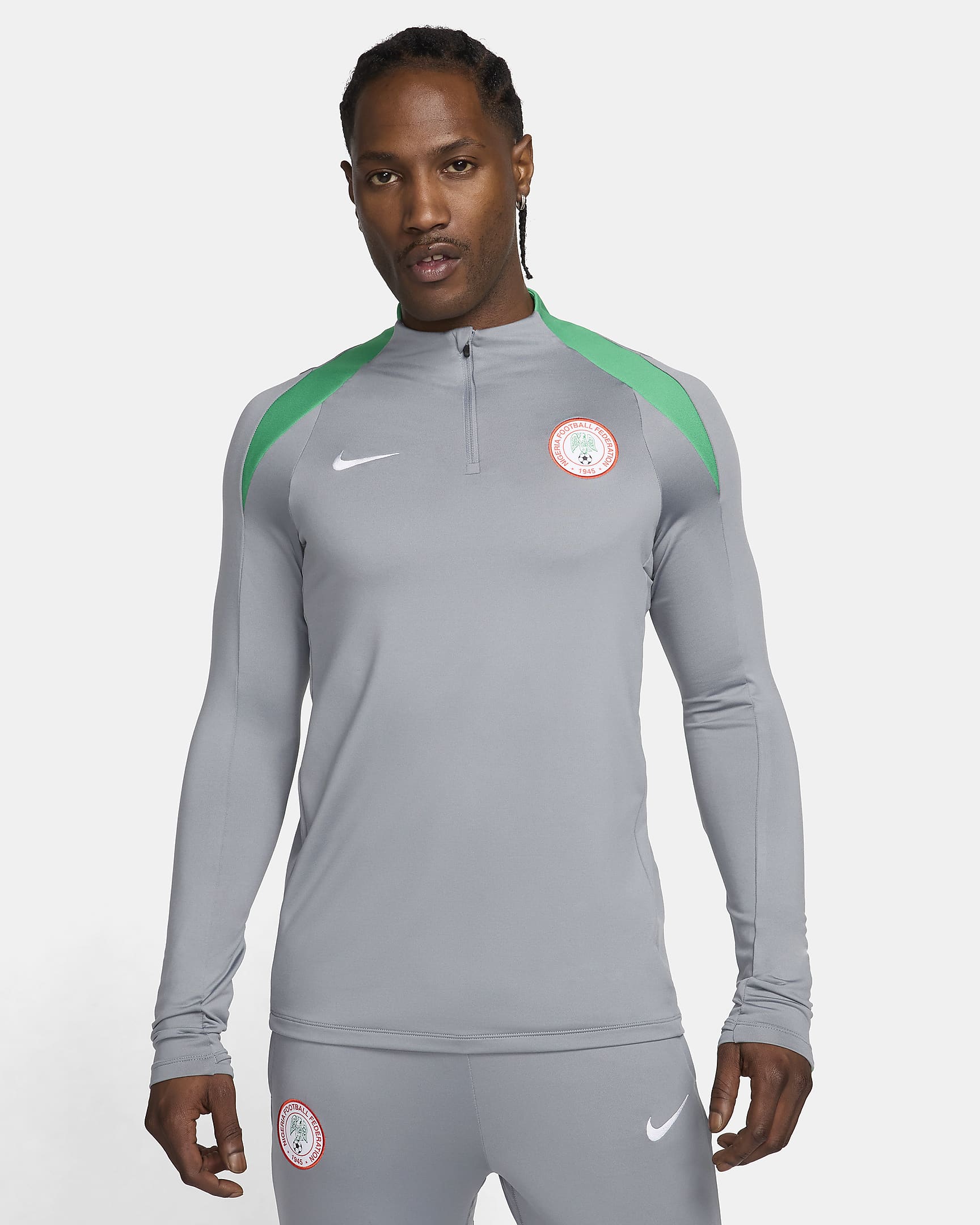 Nigéria Strike Nike Dri-FIT férfi futballedzőfelső - Cool Grey/Lucky Green/Fehér