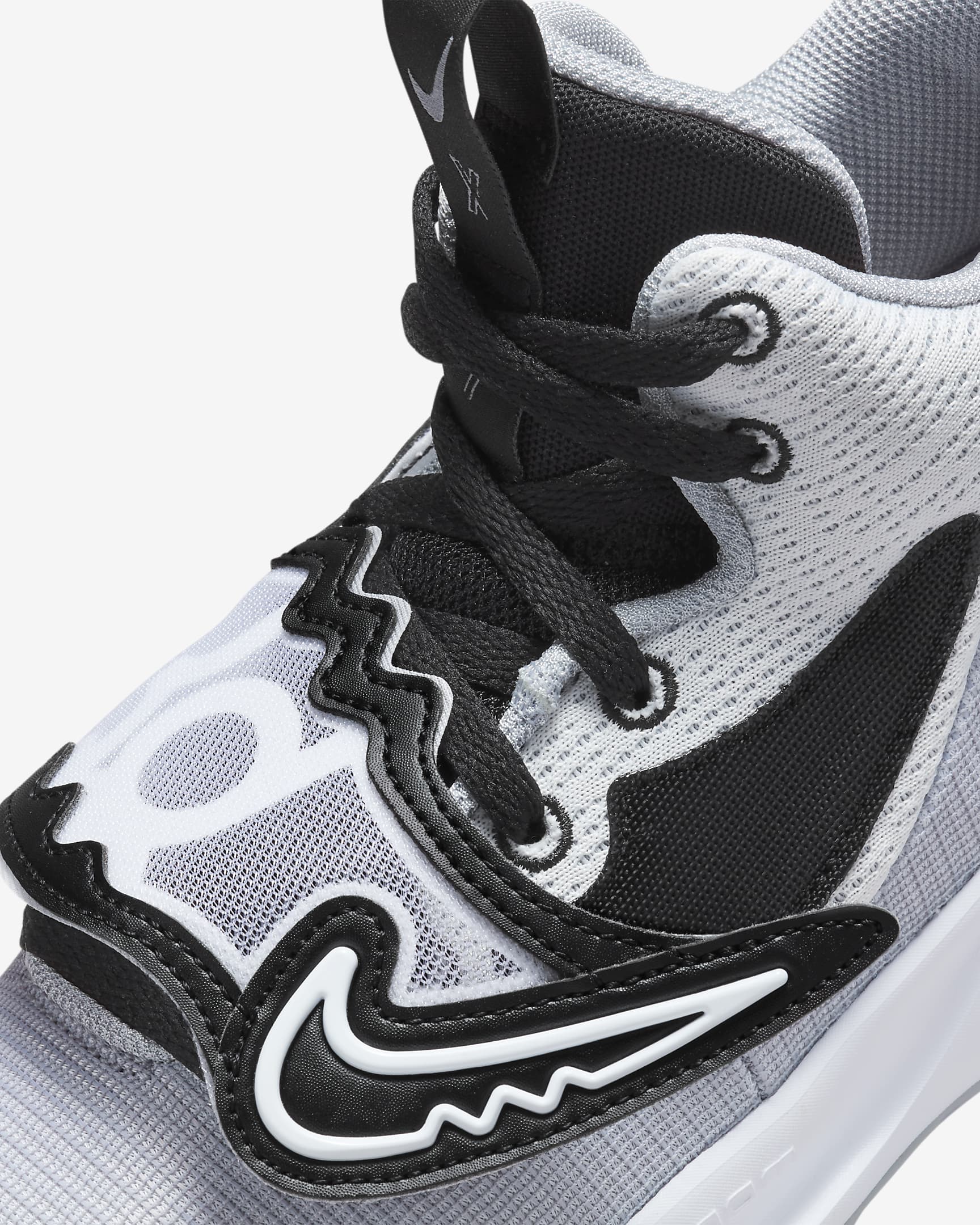 KD Trey 5 X Basketball Shoes. Nike RO