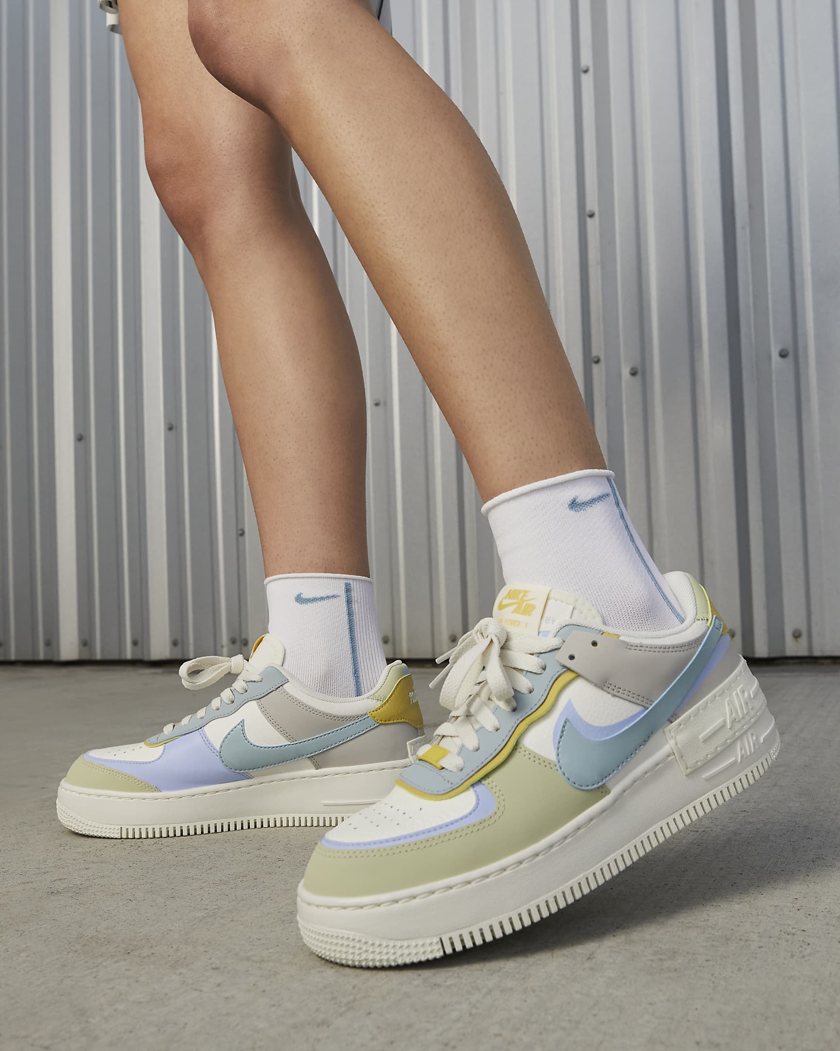 Nike AF1 Shadow damesko - Sail/Light Marine/Olive Aura/Ocean Cube