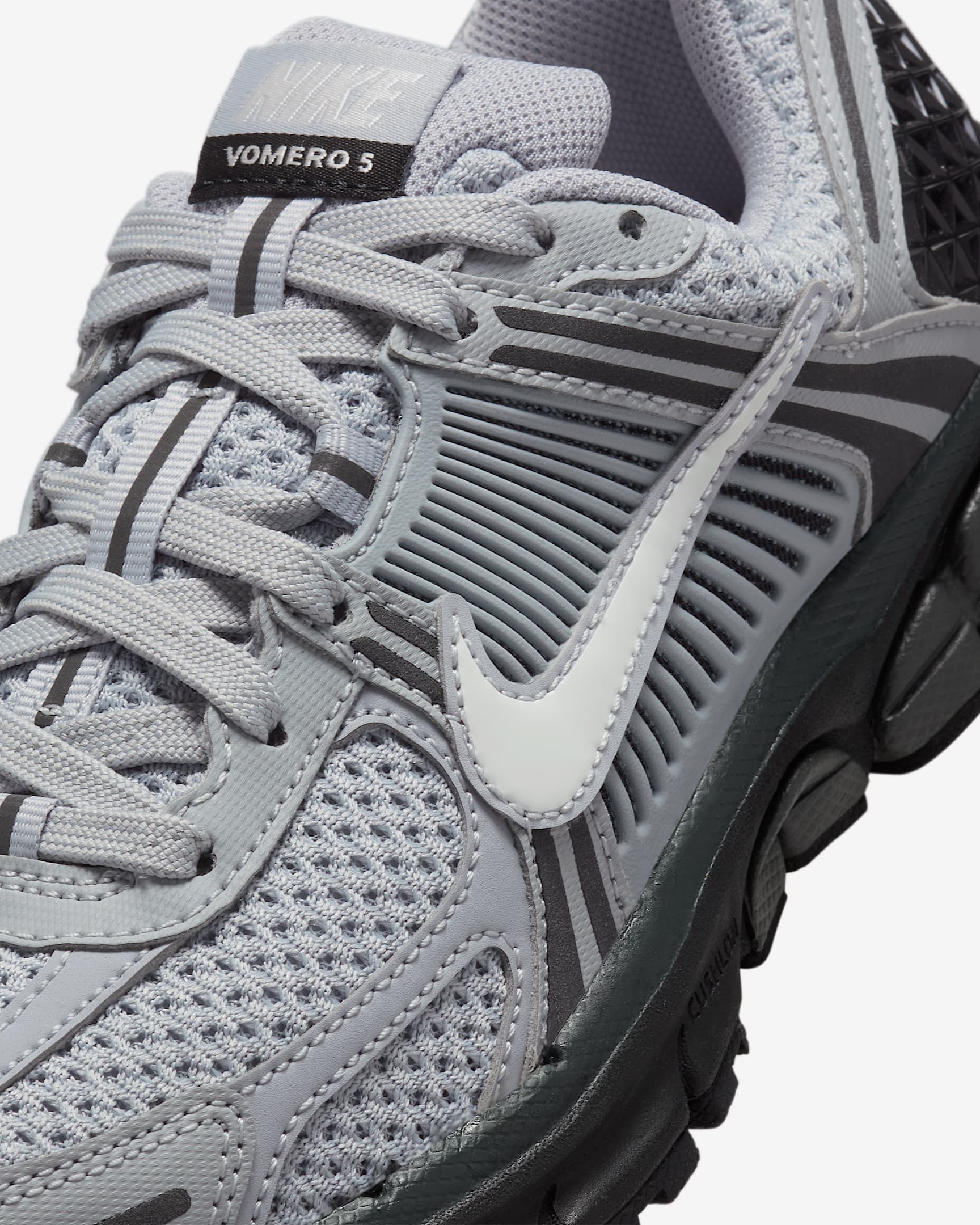 nike vomero 5