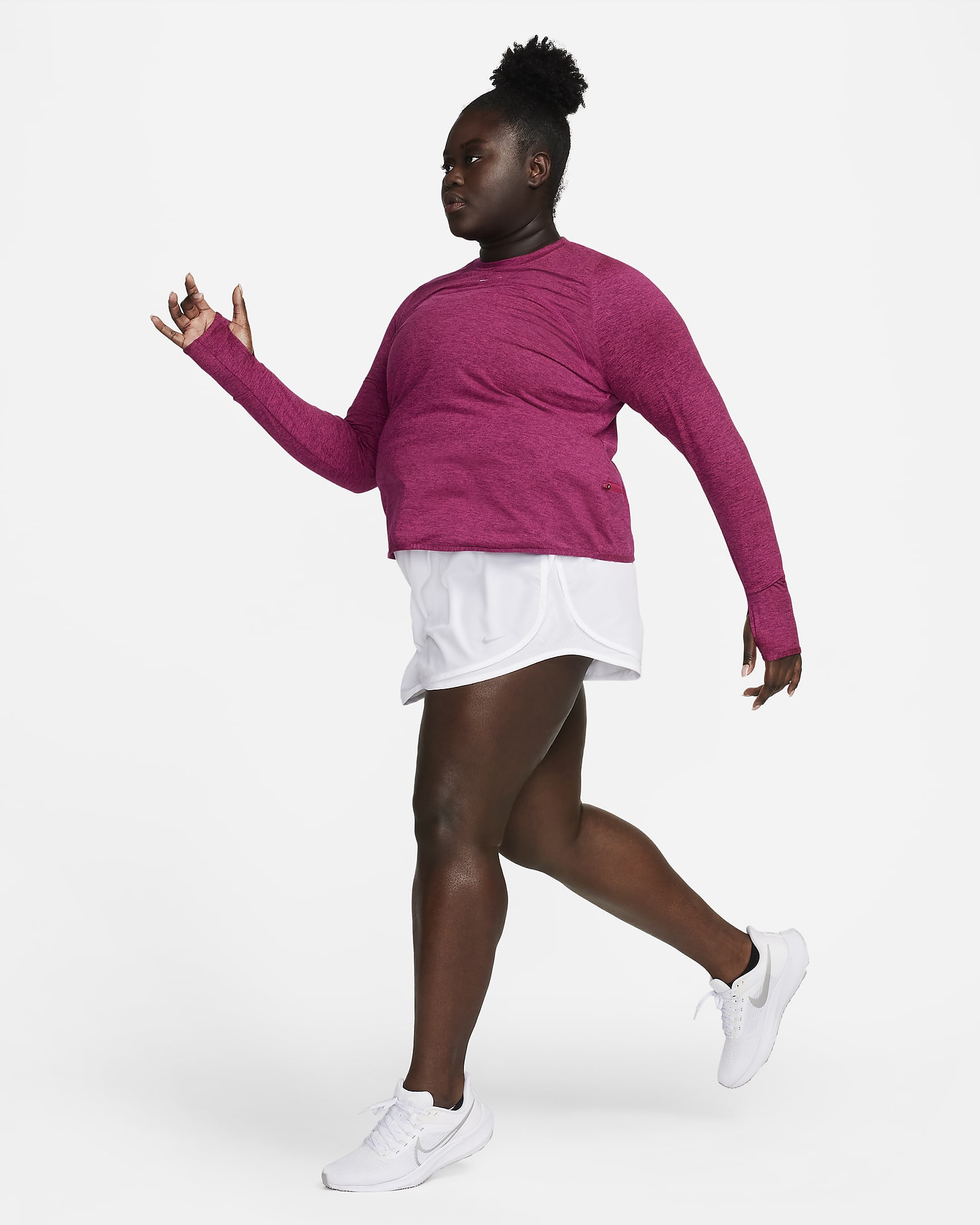 Playera de running de cuello redondo para mujer (talla grande) Nike Dri ...