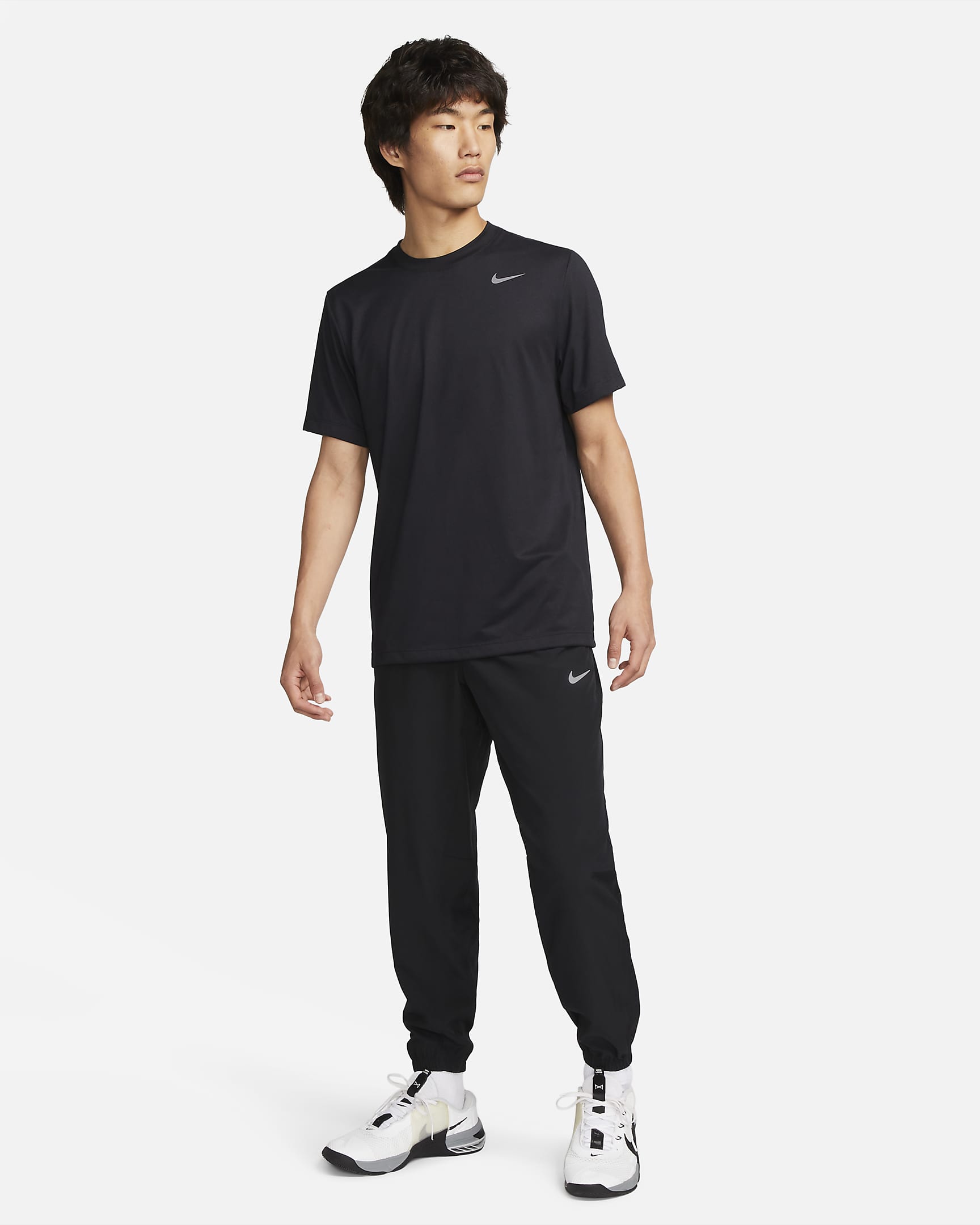 Nike Form Men's Dri-FIT Tapered Versatile Trousers. Nike UK