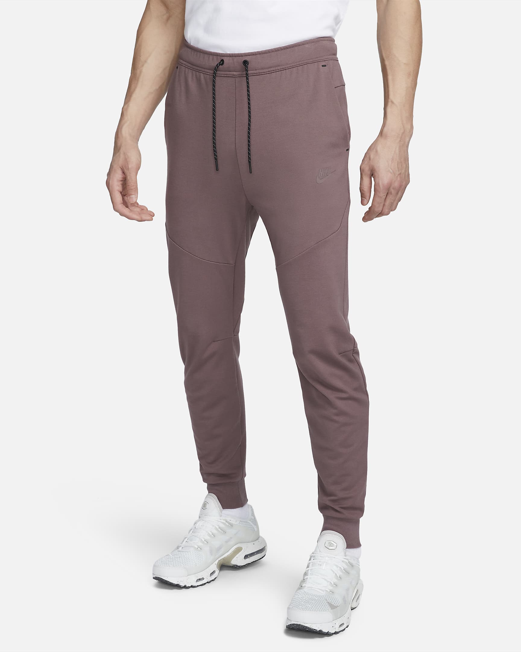 slim fit tracksuit bottoms nike