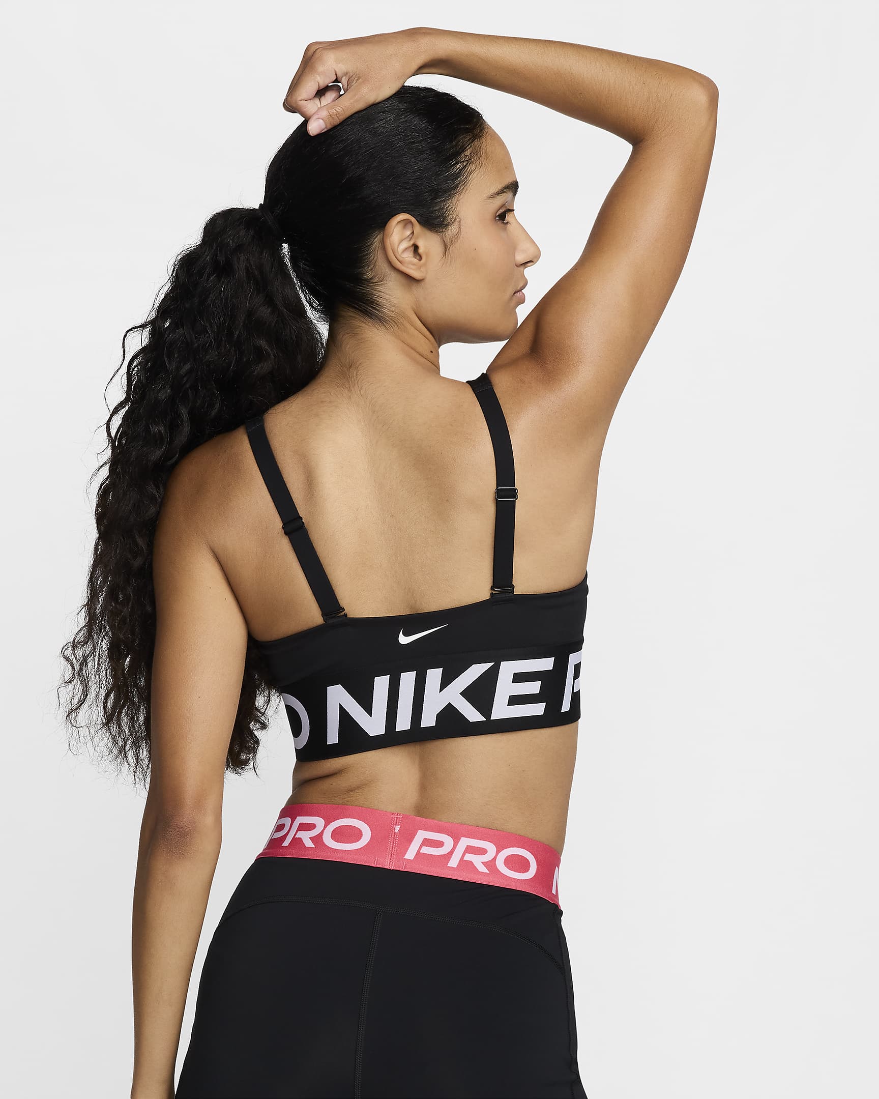 Dámská sportovní podprsenka Nike Pro Indy Plunge s vycpávkami a střední oporou - Černá/Bílá/Bílá