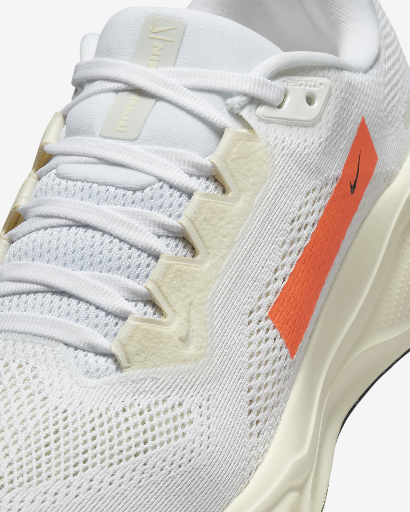 Chaussure de running sur route Nike Pegasus 41 PQ pour femme - Blanc/Hyper Crimson/Pale Ivory/Armory Navy