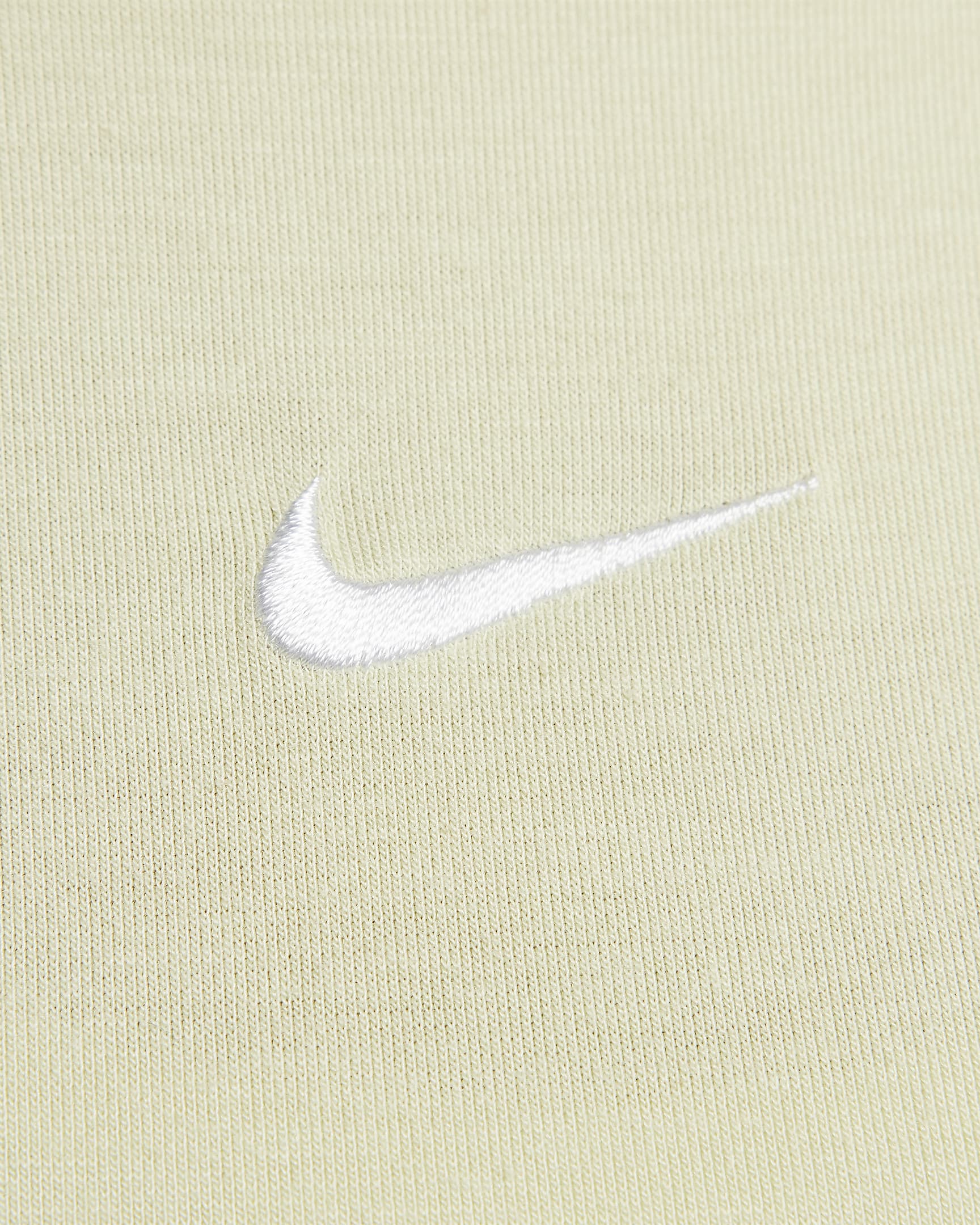 Nike Sportswear Essential Women's Slim Cropped T-Shirt. Nike.com