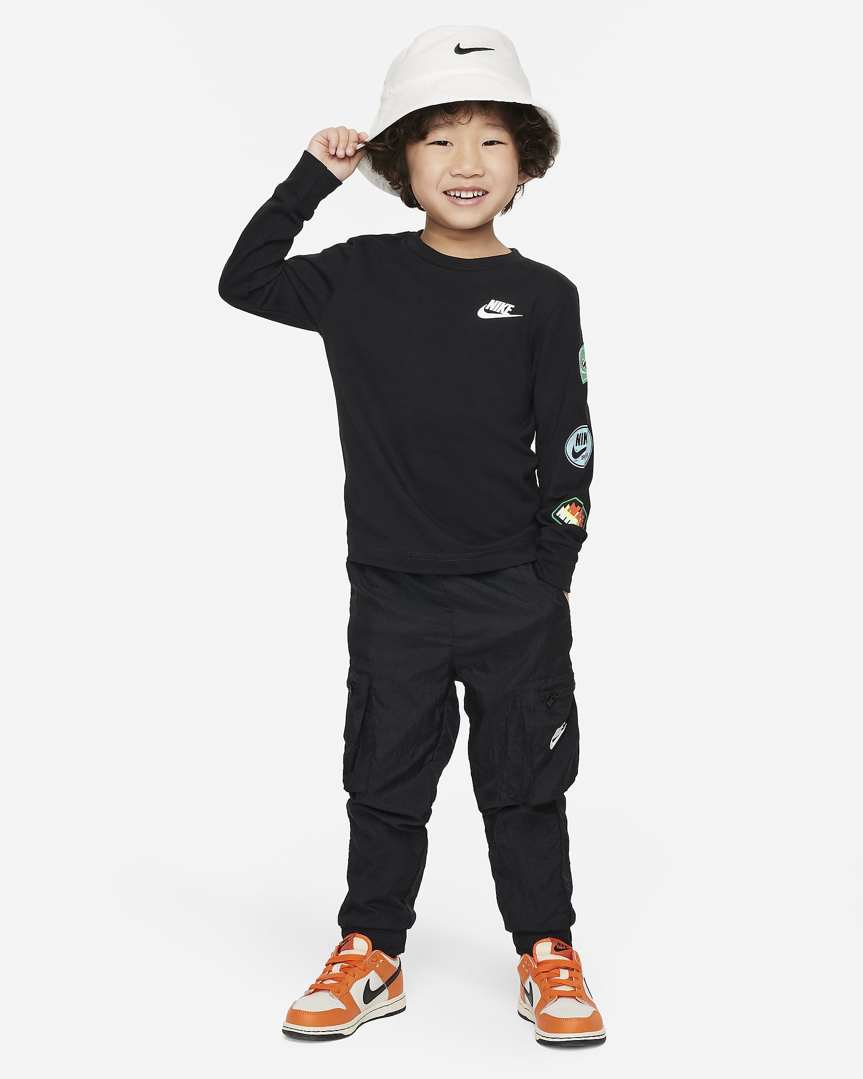 Nike Retro Sticker Toddler Long Sleeve Graphic T-Shirt. Nike JP