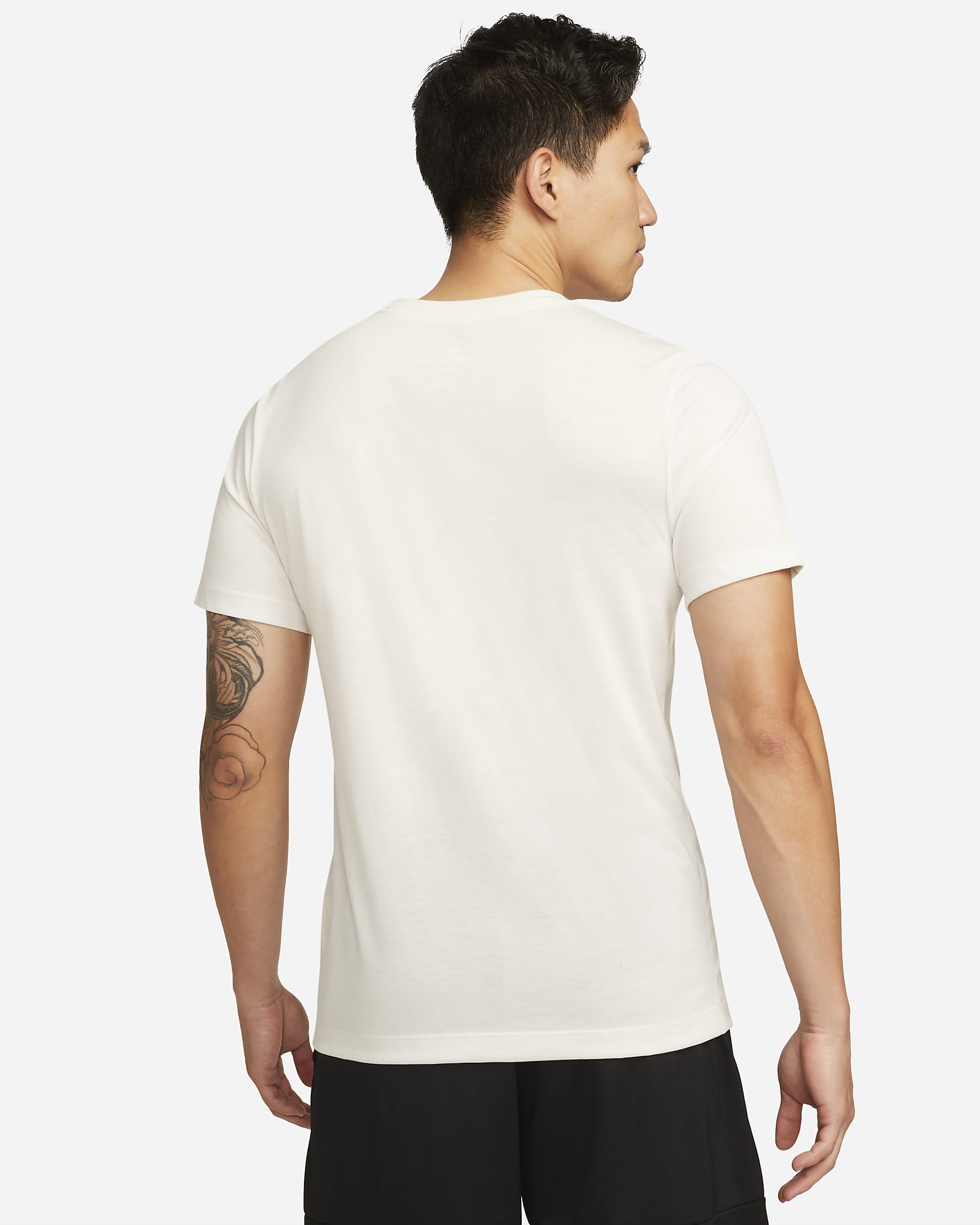 Nike Dri-FIT Men's Graphic Training T-Shirt. Nike ID