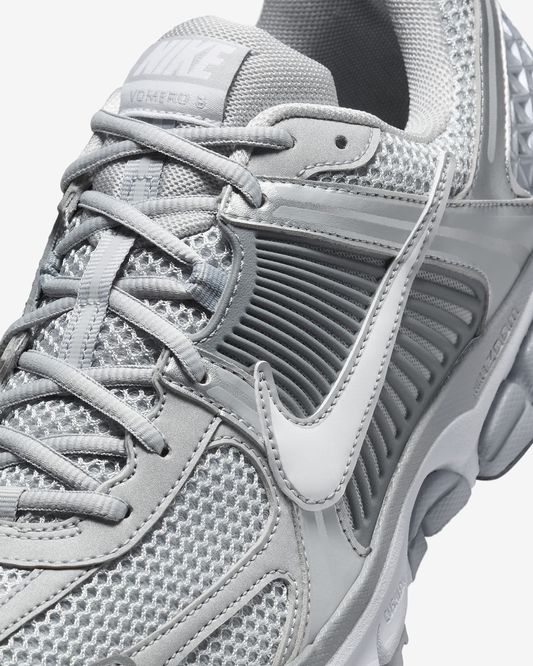 Buty męskie Nike Zoom Vomero 5 - Wolf Grey/Metallic Silver/Cool Grey/Biel