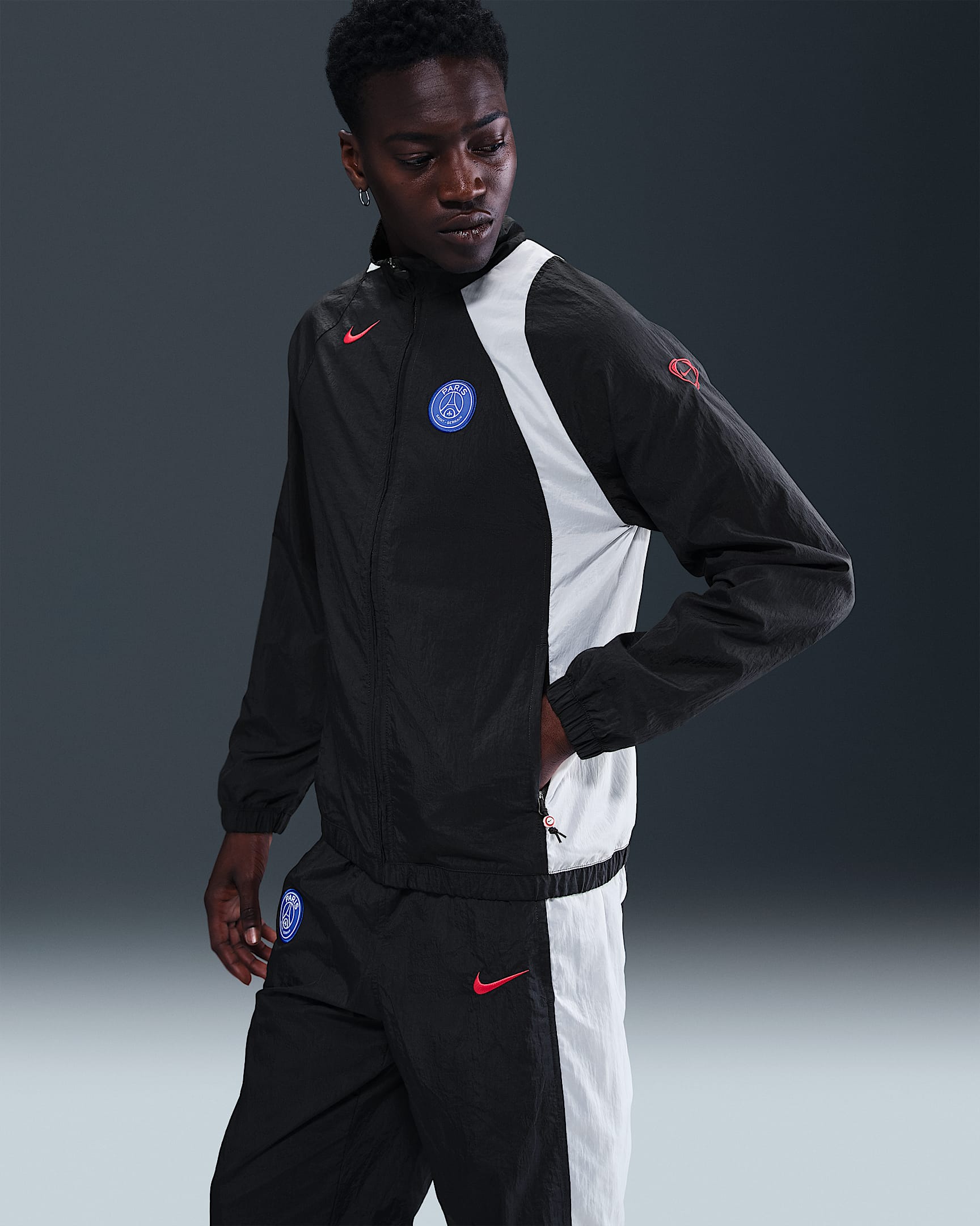 Paris Saint-Germain Men's Nike Football Total 90 Football Tracksuit Jacket - Black/White/Global Red