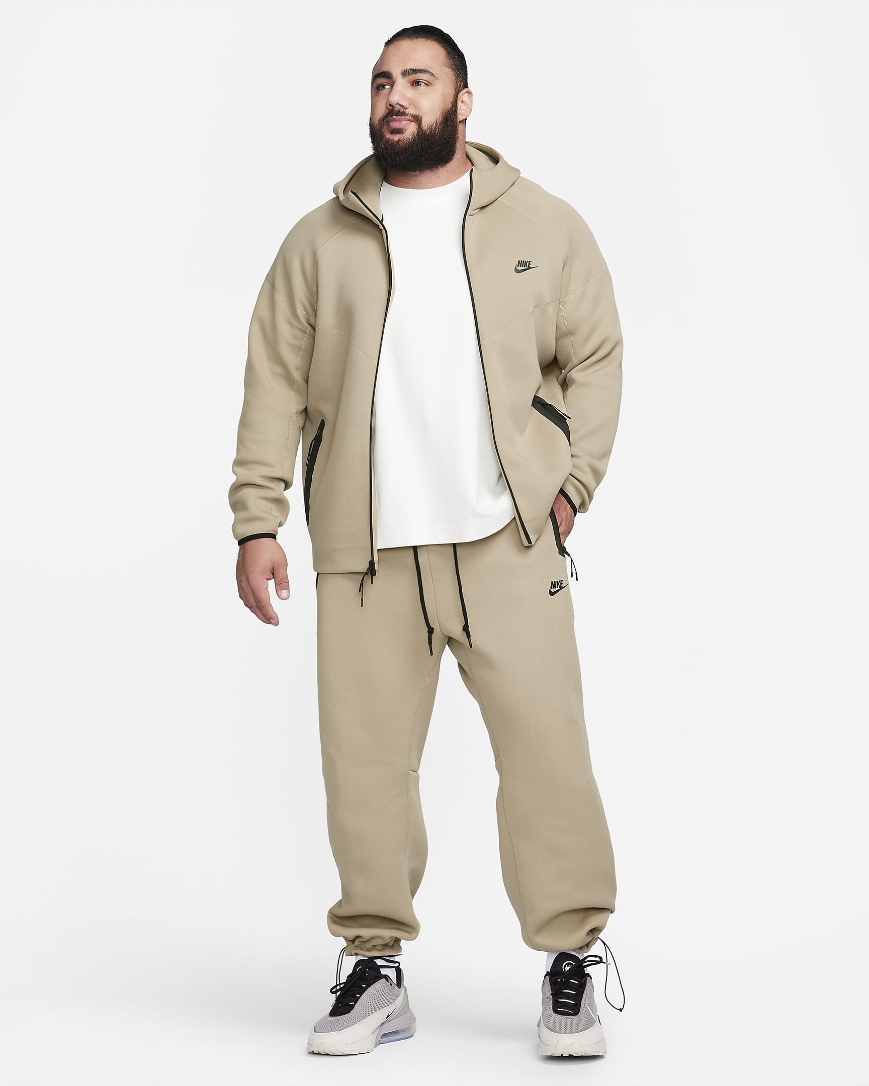 Nike Sportswear Tech Fleece Men's OpenHem Sweatpants.