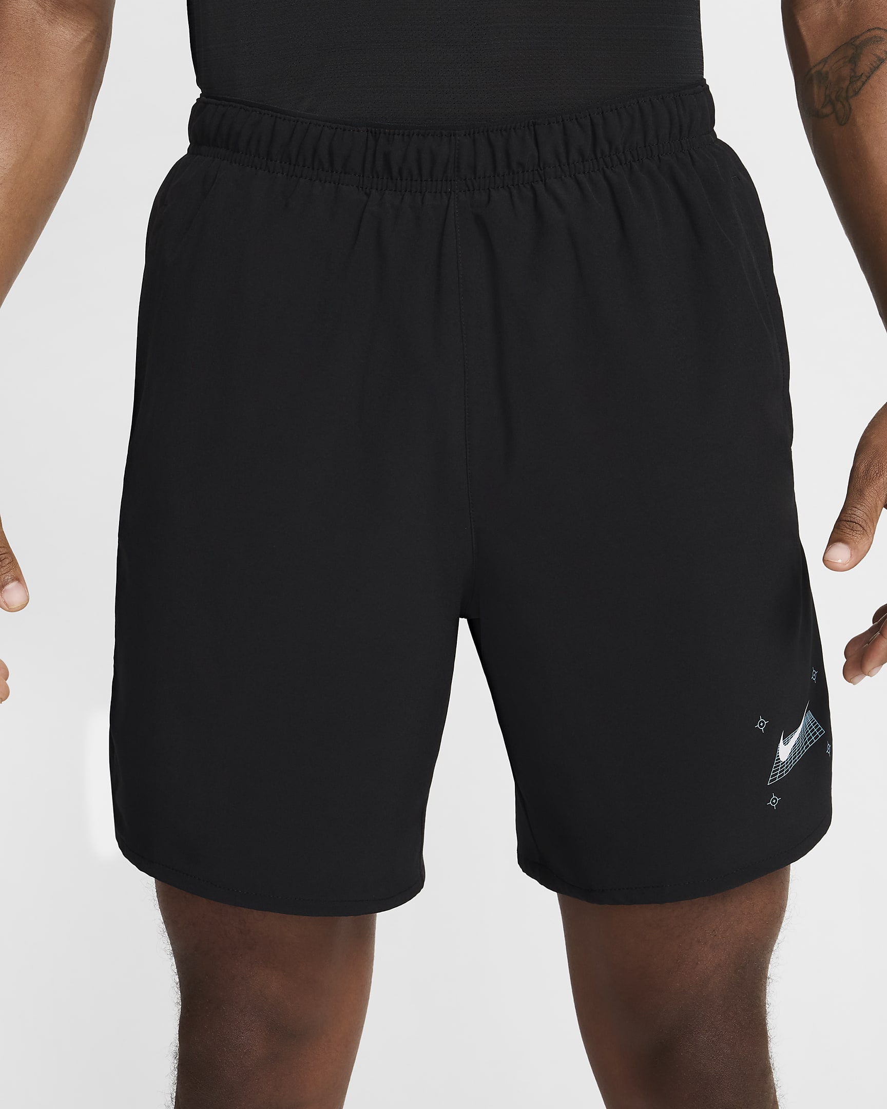 Nike Challenger herenshorts met binnenbroek (18 cm) - Zwart