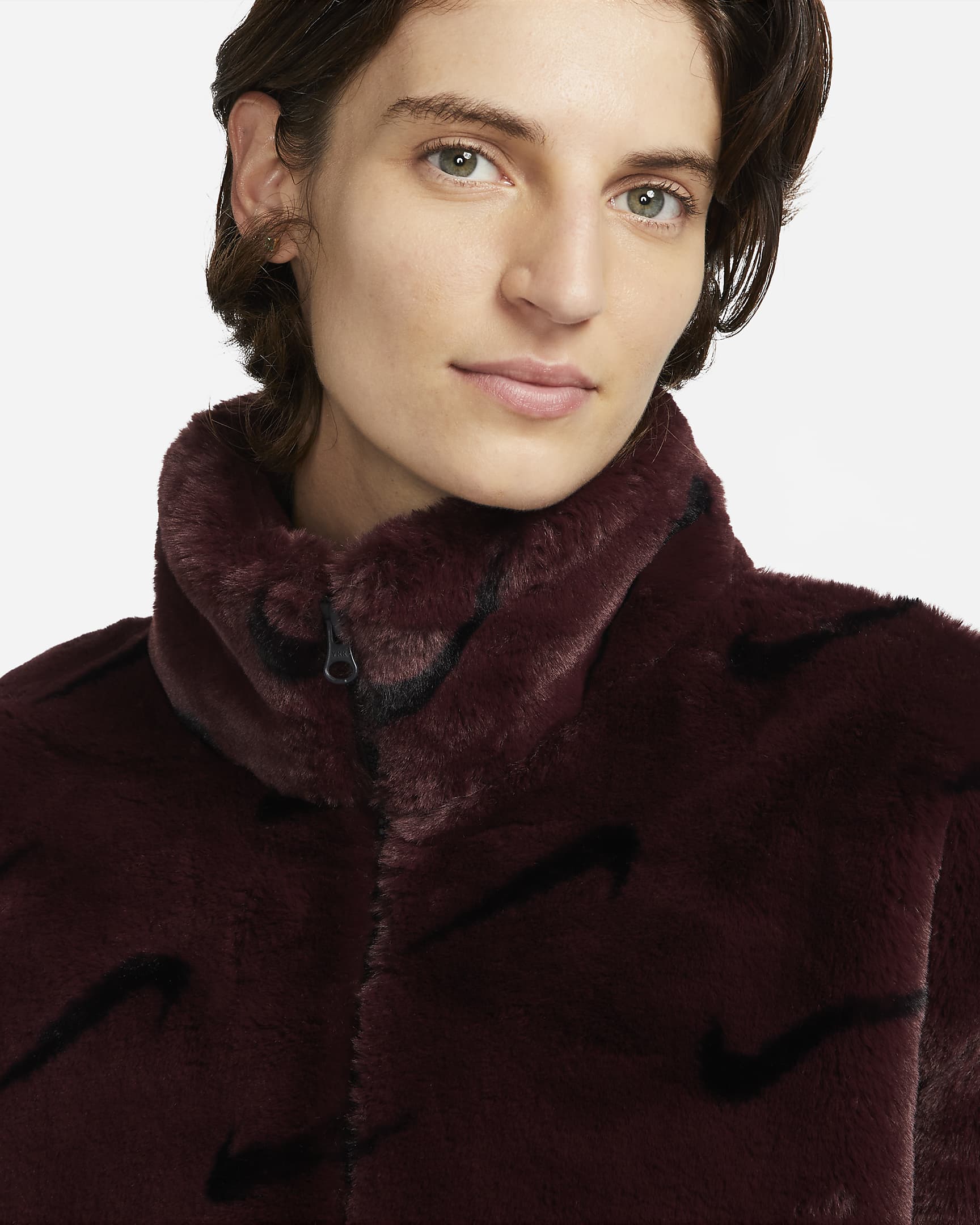 Nike Sportswear Plush Kunstpelz-Jacke mit Print für Damen - Burgundy Crush/Schwarz/Schwarz