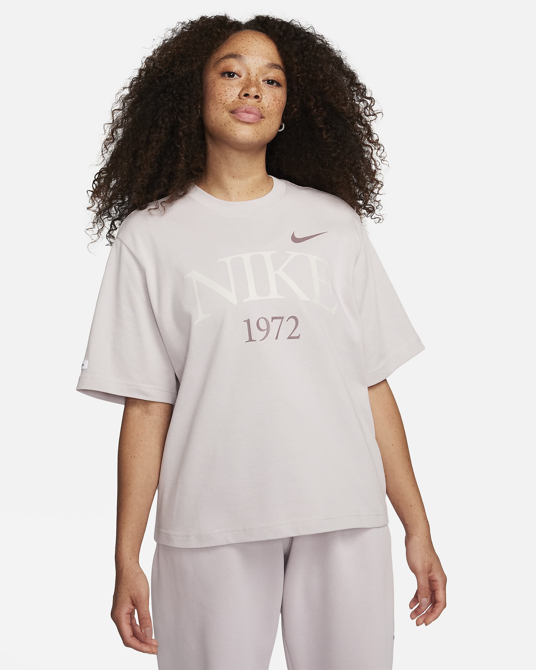 Nike Sportswear Classic Women's T-Shirt - Platinum Violet