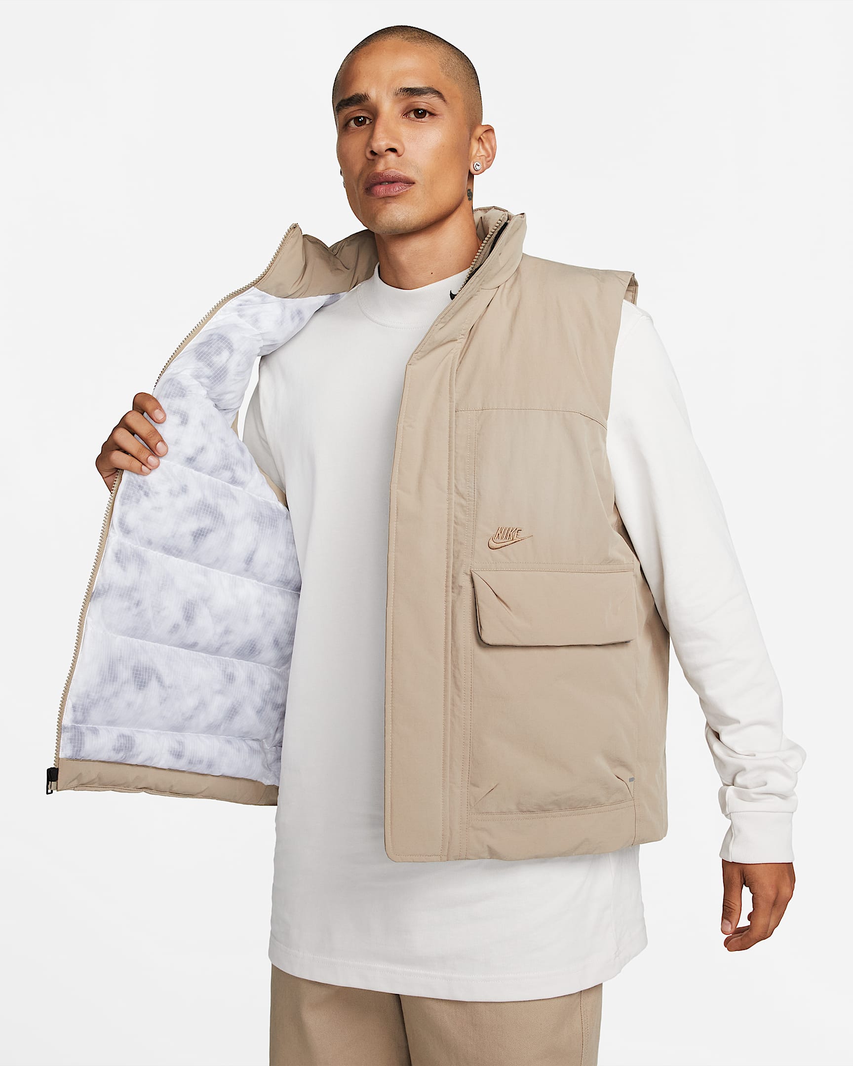 Nike Sportswear ThermaFIT Tech Pack Men's Insulated Gilet. Nike SE