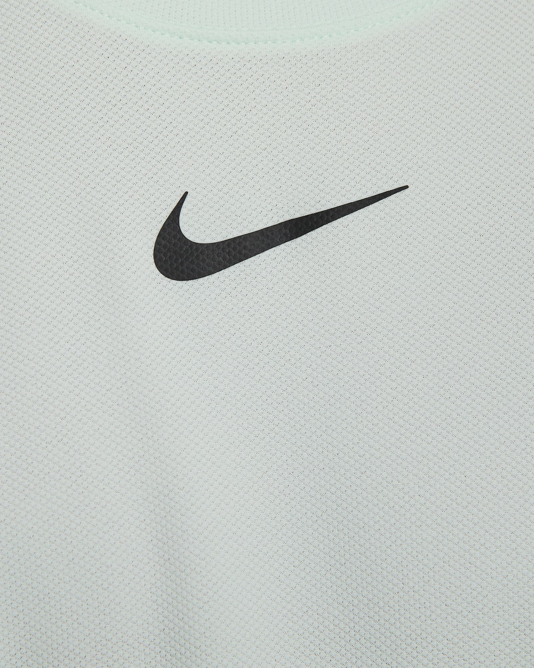 nikecourt-dri-fit-slam-tennis-top-3KCZZV.png