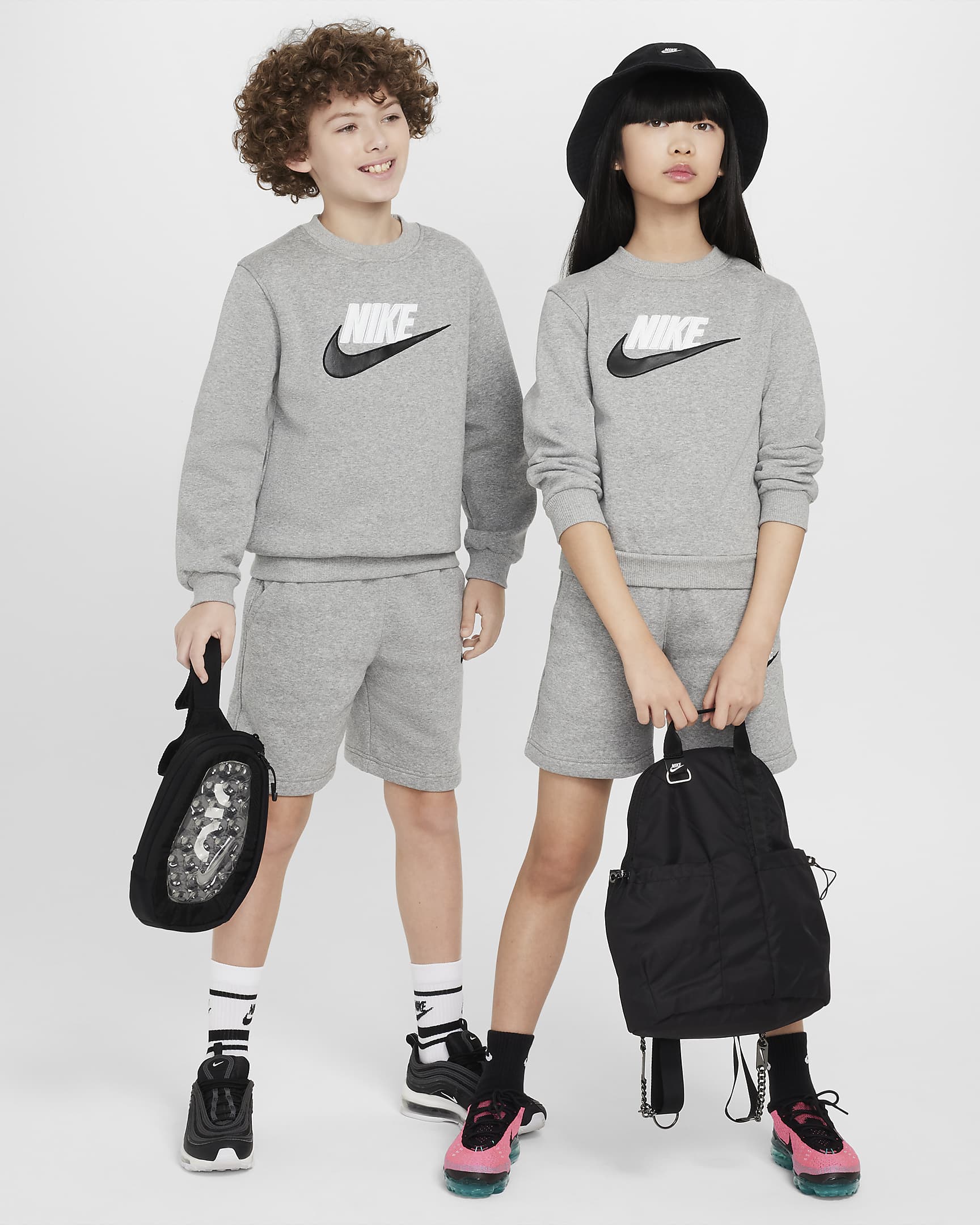 Nike Sportswear Club Fleece Older Kids' Tracksuit Shorts Set - Dark Grey Heather/Base Grey/Black/White