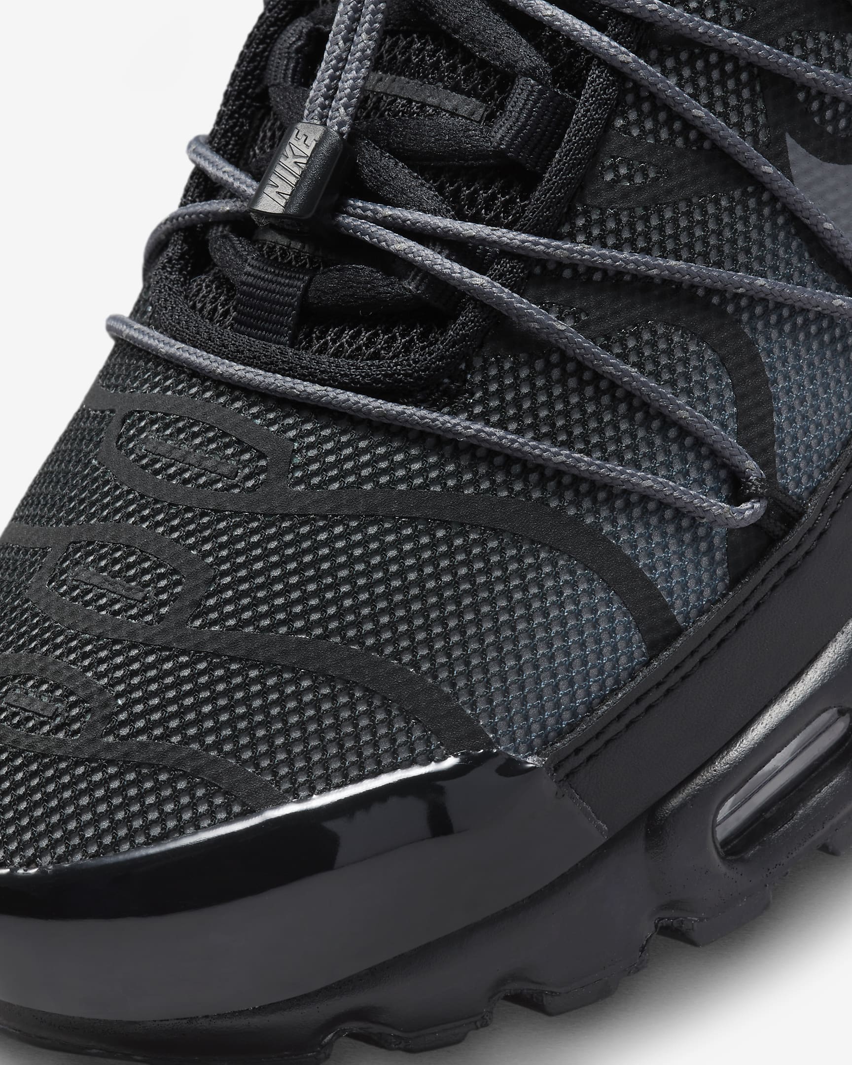 Nike Air Max Plus Women's Shoes. Nike BG