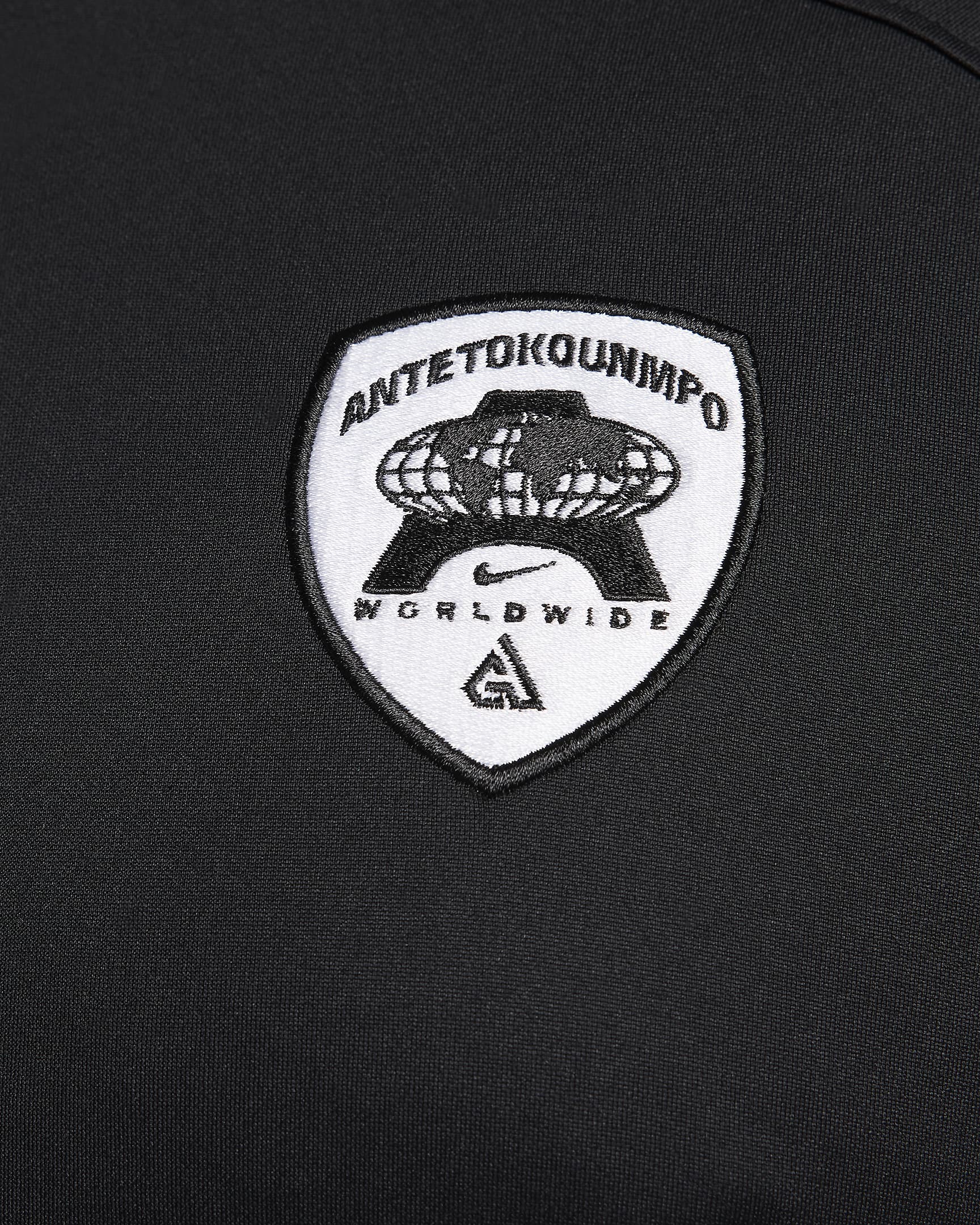 Giannis Men's DriFIT LongSleeve Basketball Top. Nike UK