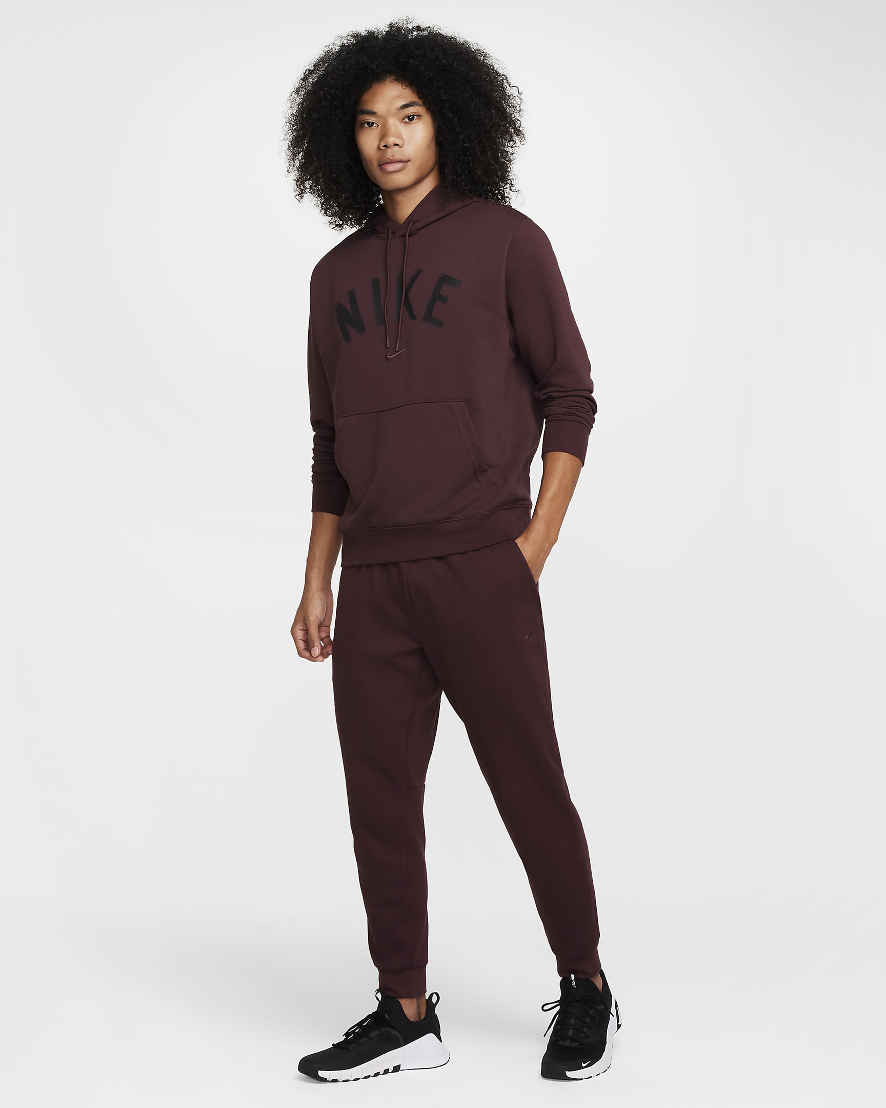 Nike Swoosh Men's Dri-FIT French Terry Pullover Fitness Hoodie - Burgundy Crush/Burgundy Crush/Black